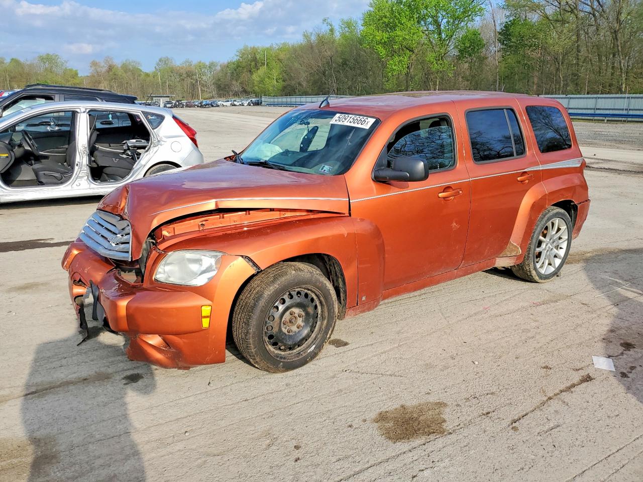 Salvage Chevrolet HHR Image