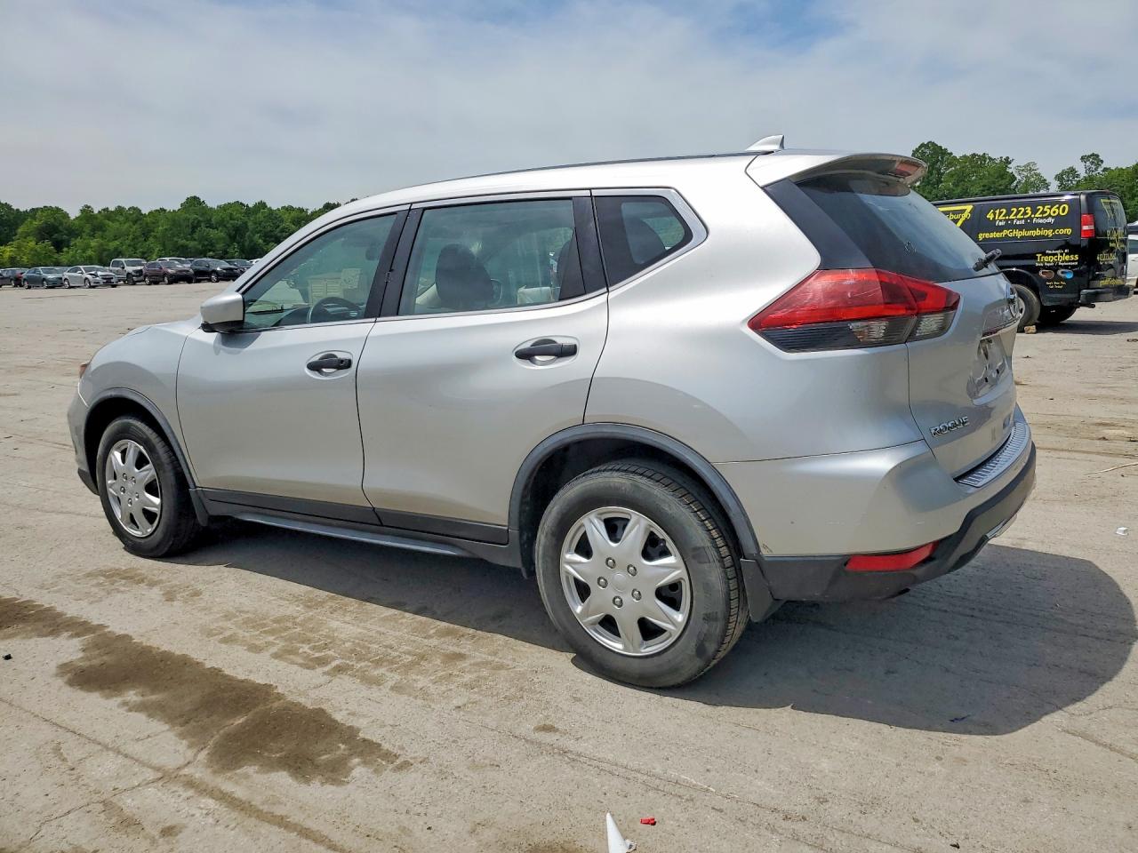 Nissan Rogue S