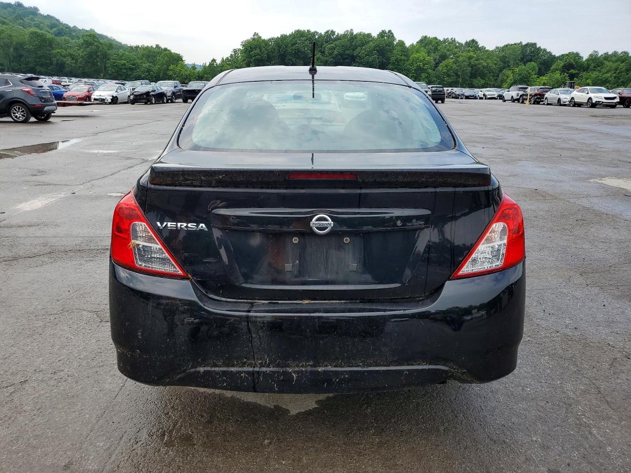 Nissan Versa 1.6 S Plus