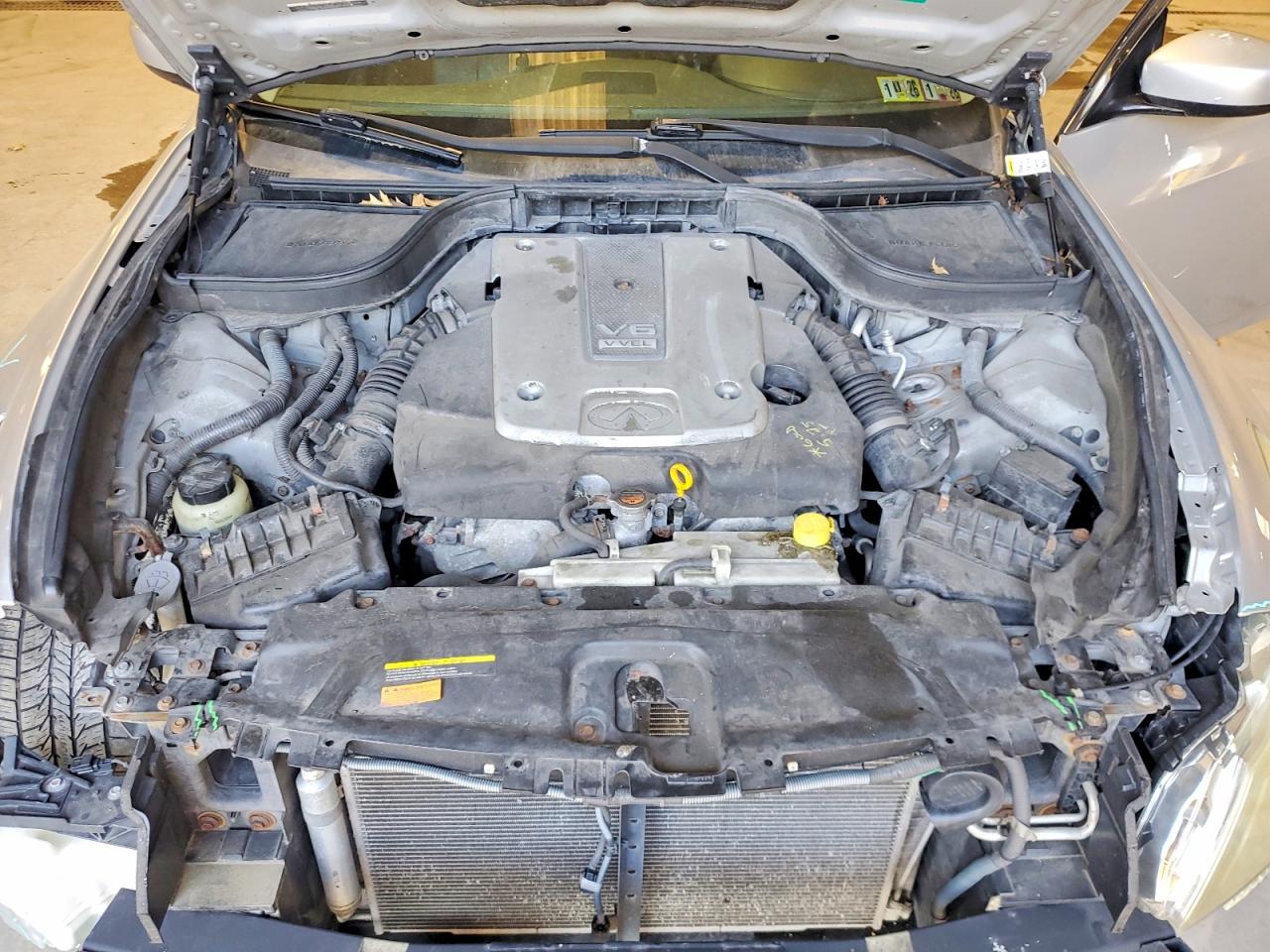 INFINITI G37 X