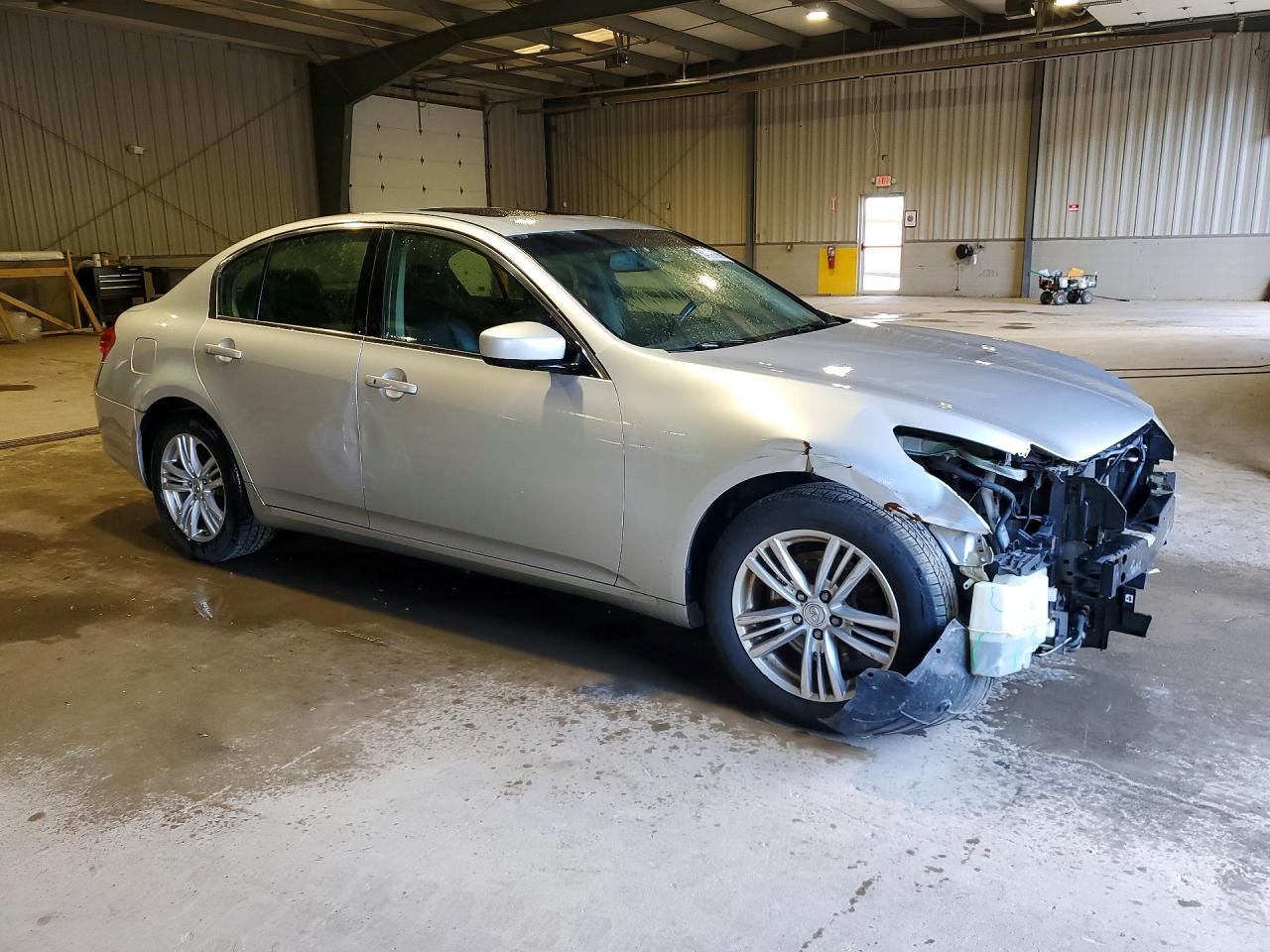 INFINITI G37 X