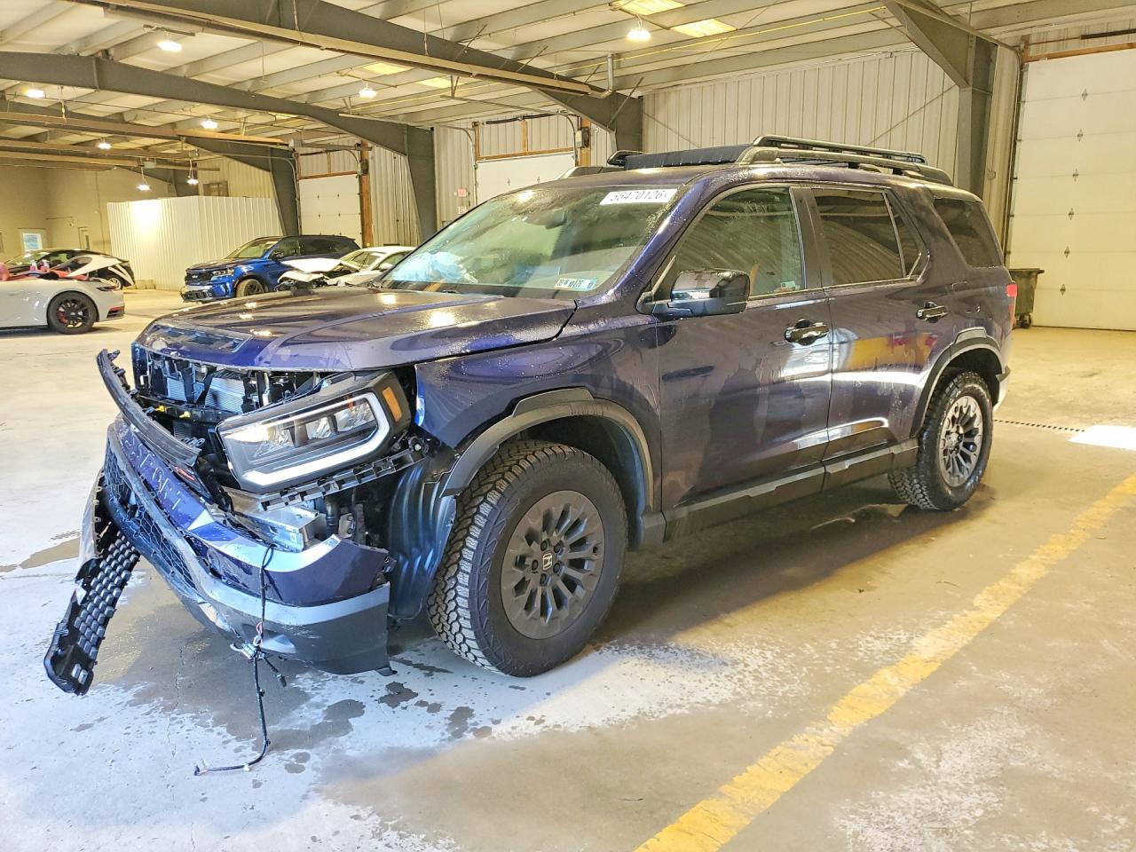 Salvage Honda Passport Image