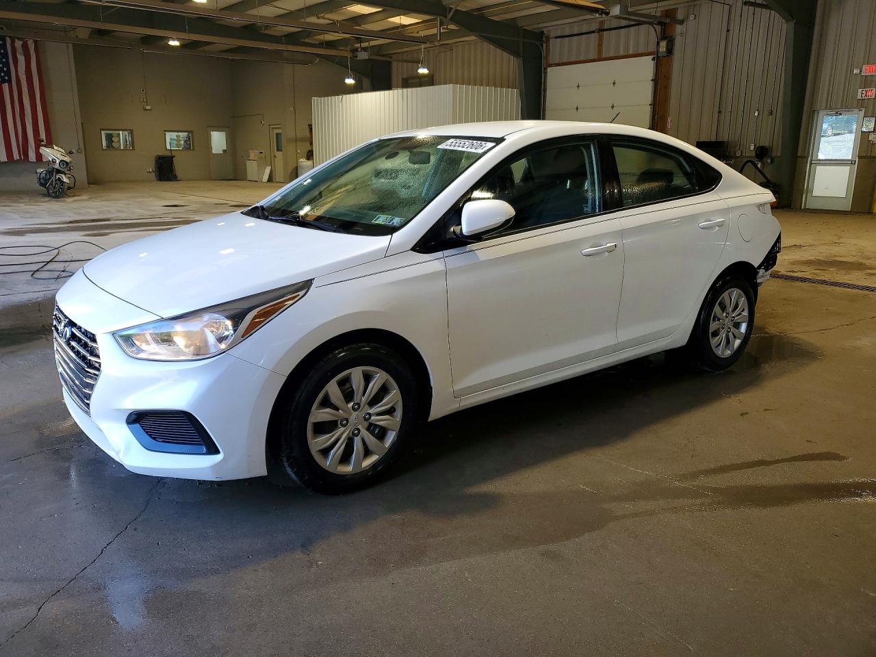 Salvage Hyundai ACCENT Image