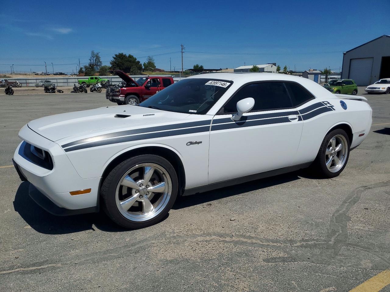 Salvage Dodge Challenger Image