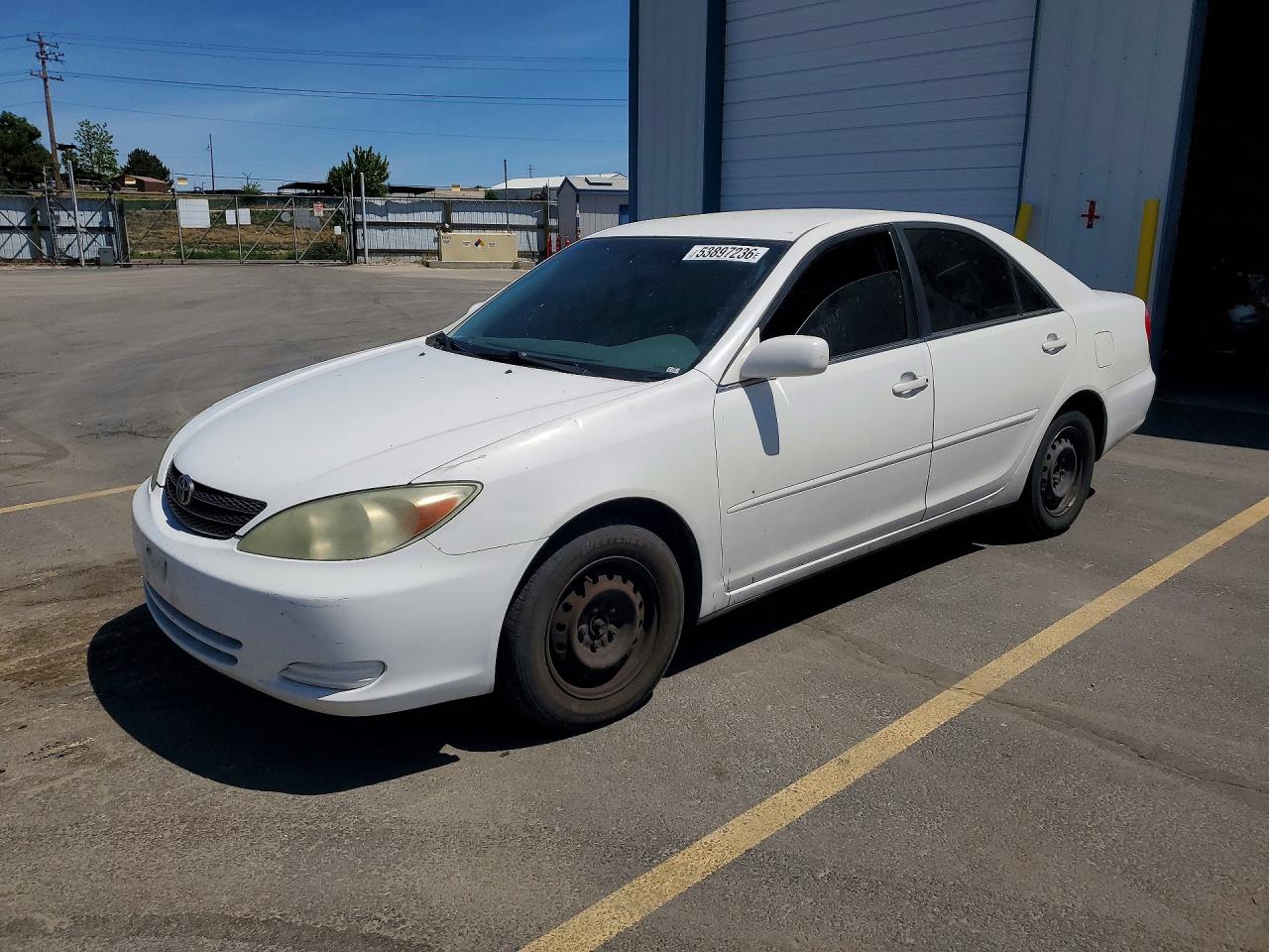 Salvage Toyota Camry Image