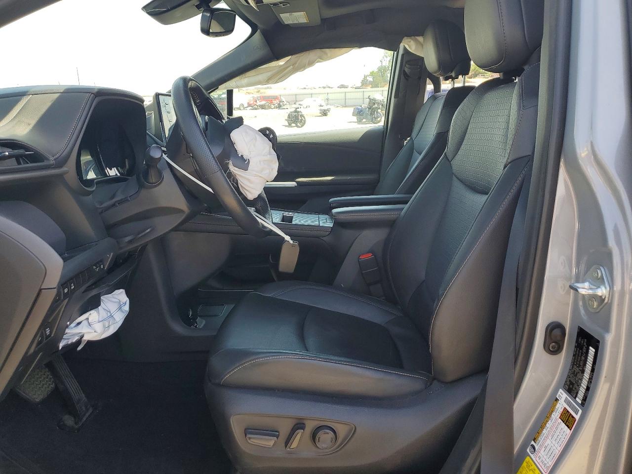 Toyota Sienna Woodland Edition