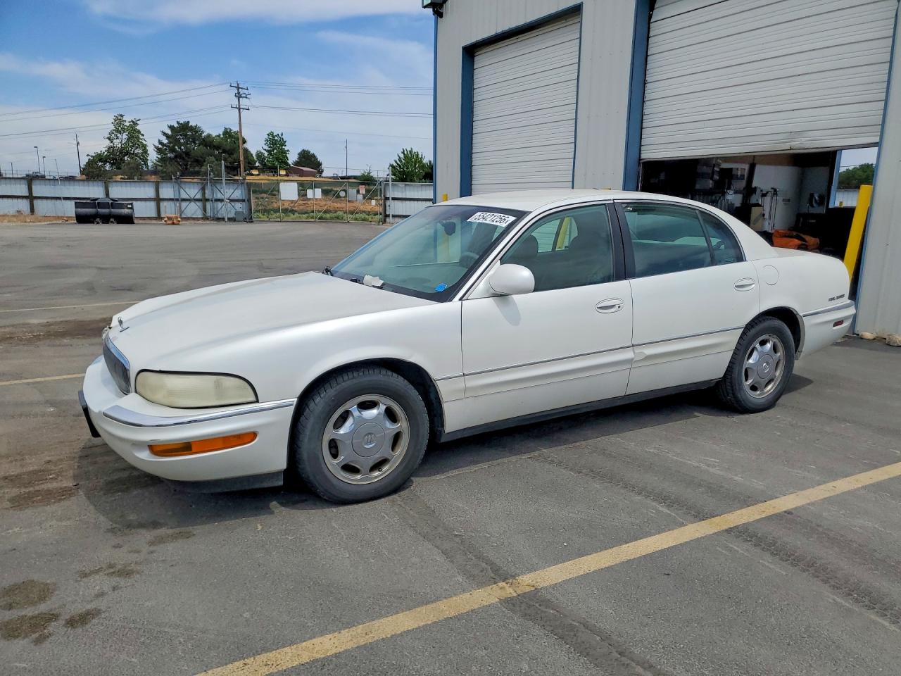 Salvage Buick Park Ave Image