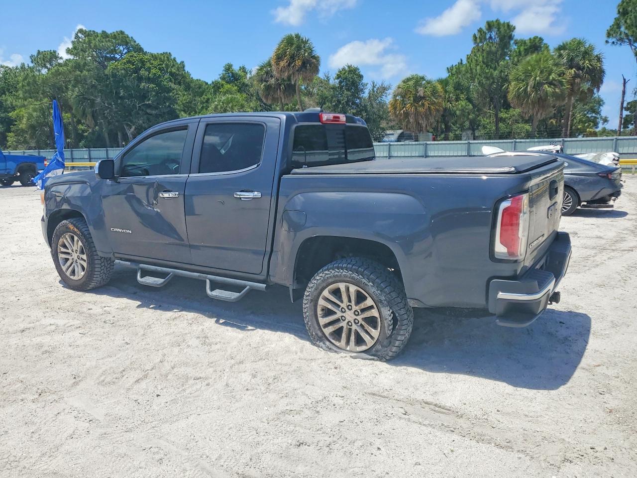 GMC Canyon Slt