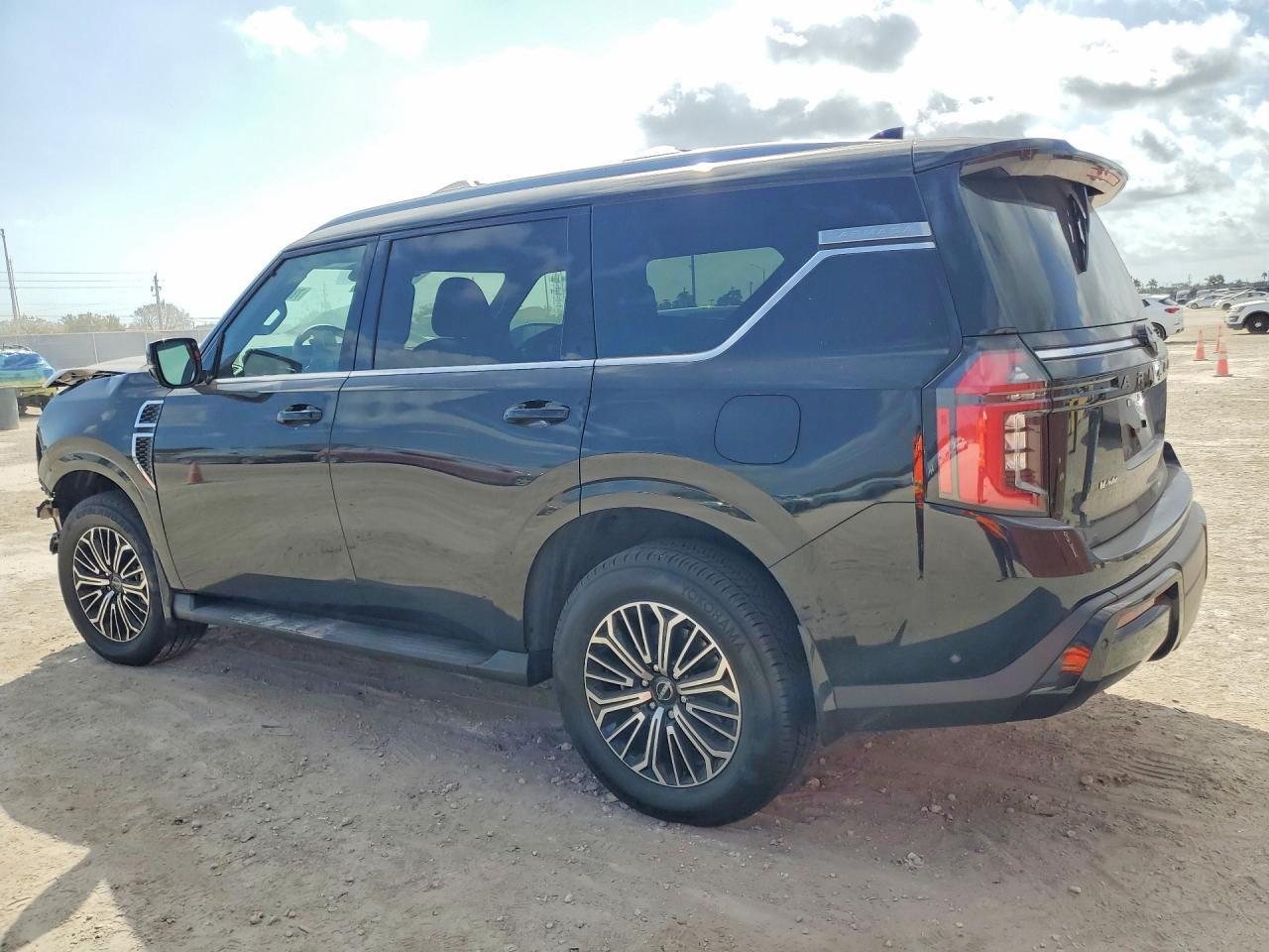 Nissan Armada Sl