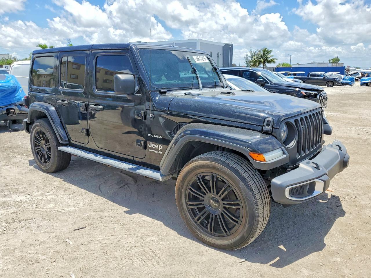 Jeep Wrangler Sahara