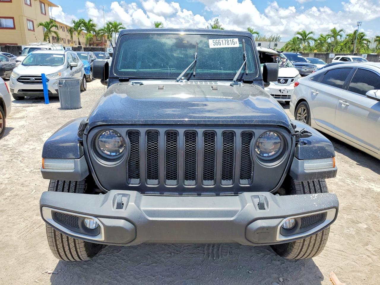 Jeep Wrangler Sahara