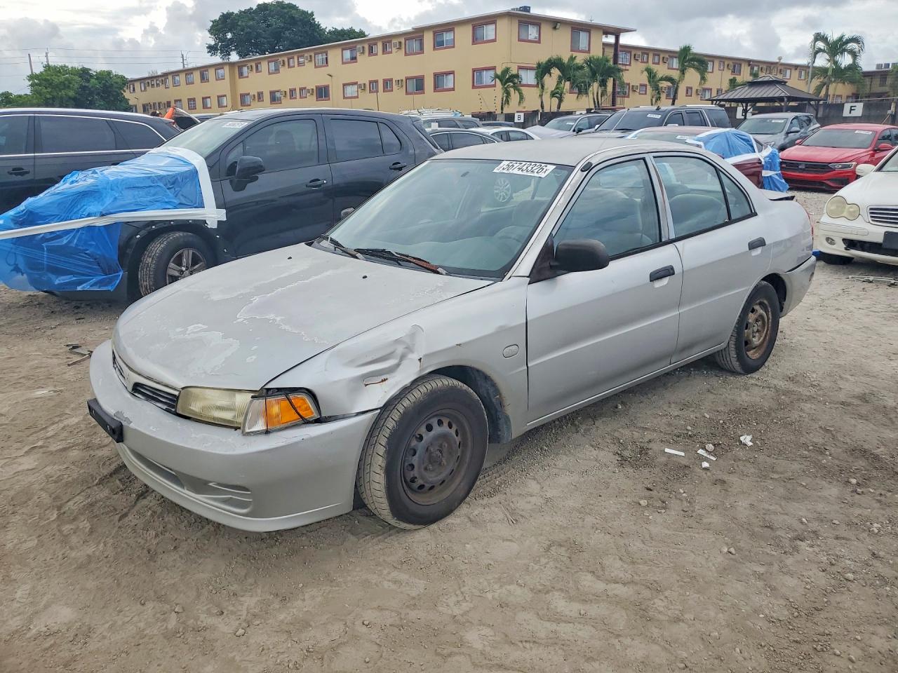 Salvage Mitsubishi Mirage Image