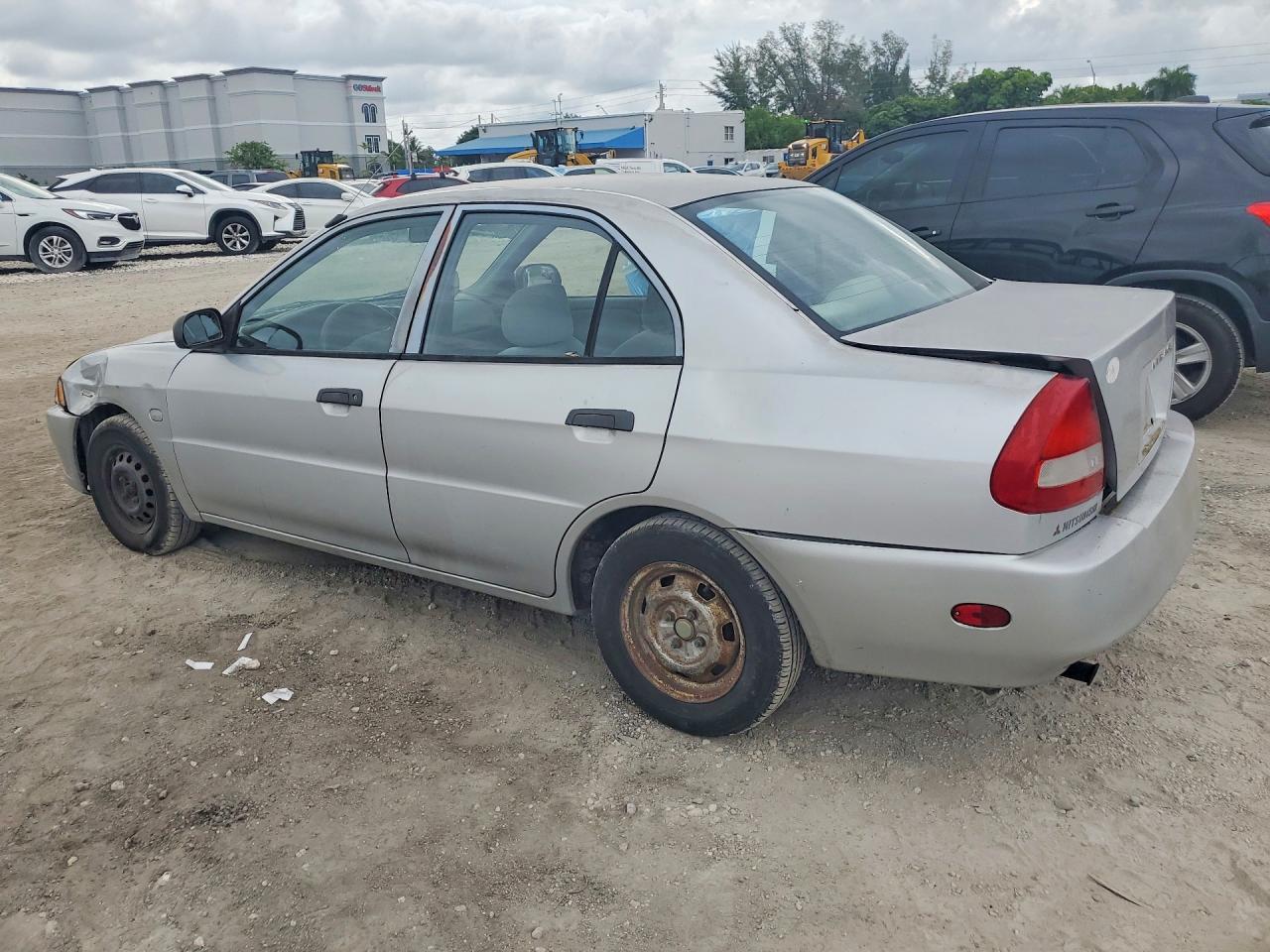 Mitsubishi Mirage De