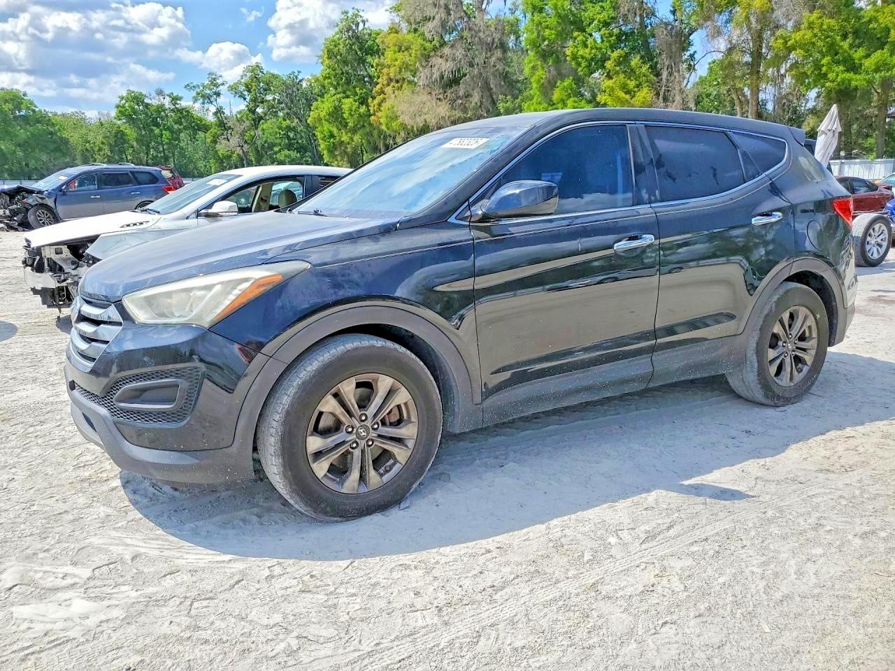 Salvage Hyundai SANTA FE Image