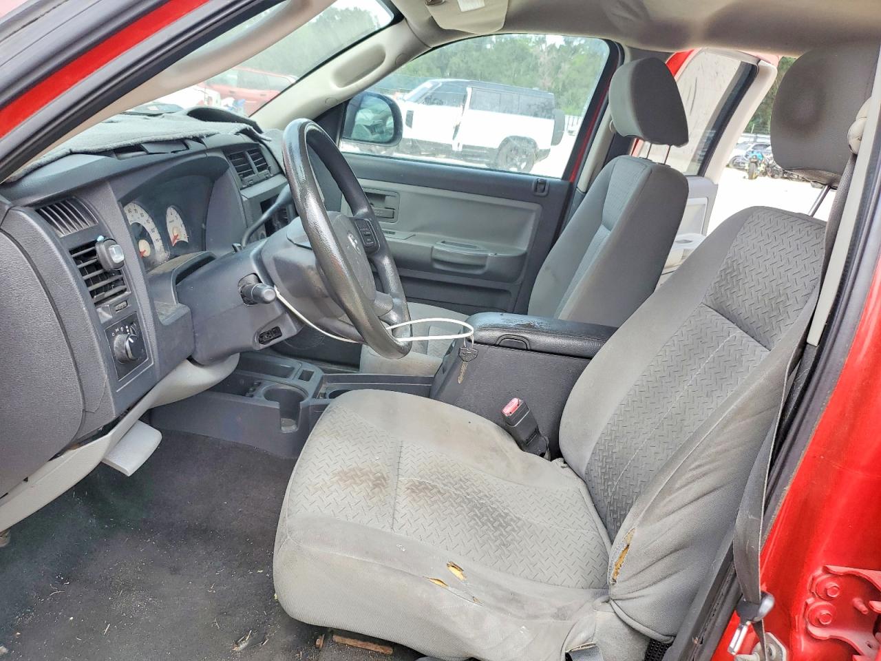Dodge Dakota Sxt