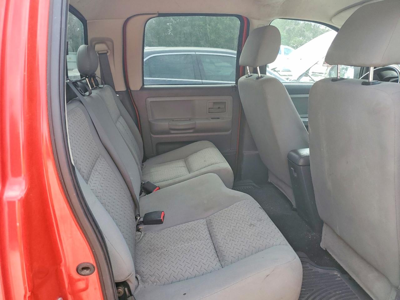 Dodge Dakota Sxt
