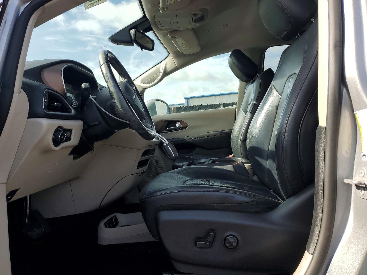Chrysler Pacifica