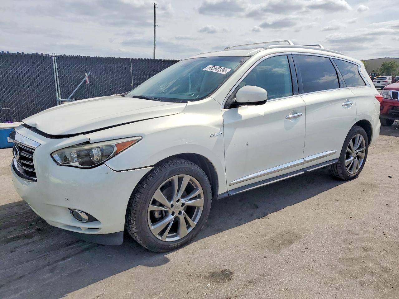 Salvage INFINITI Qx Image