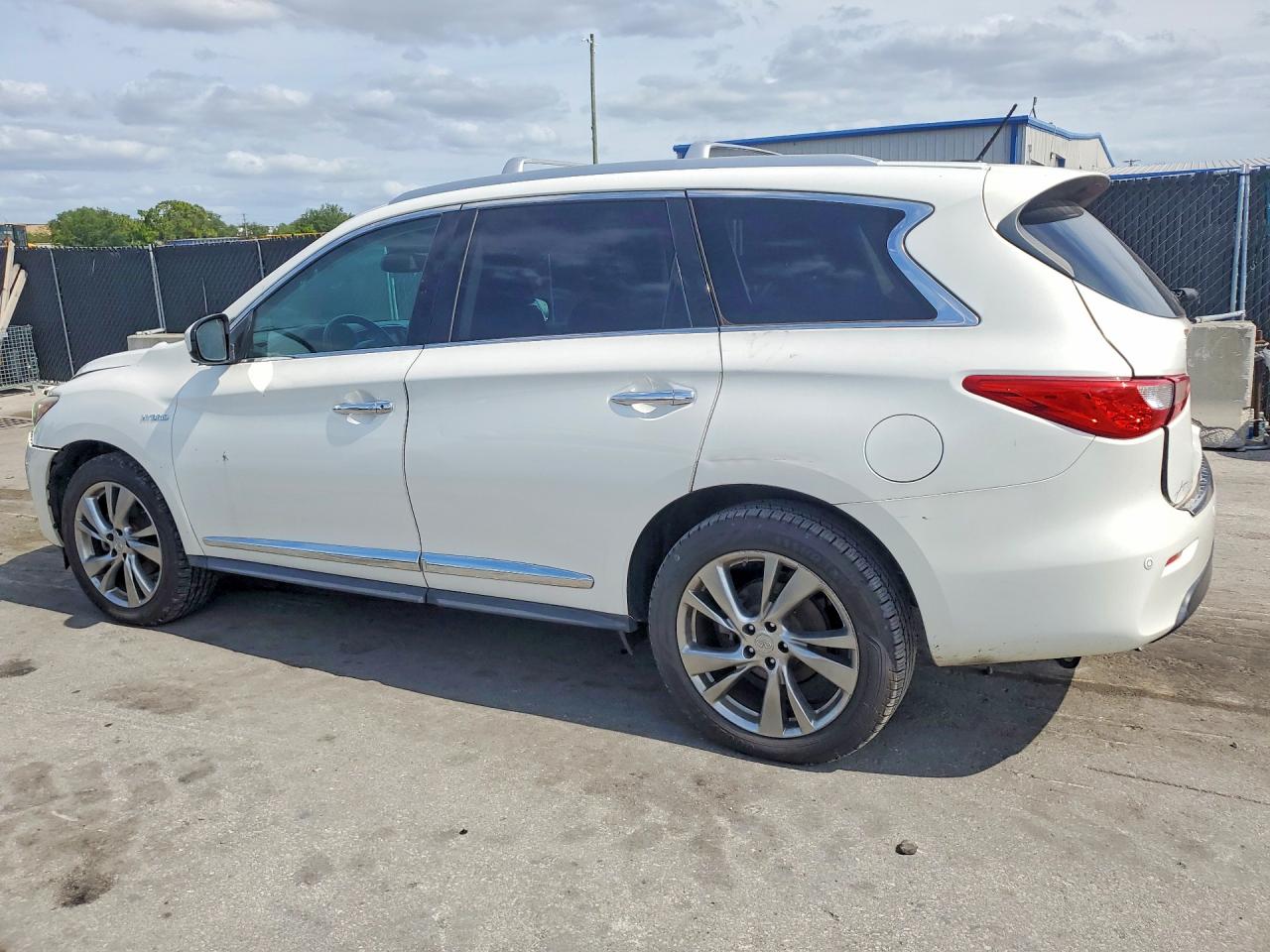 INFINITI Qx Hybrid
