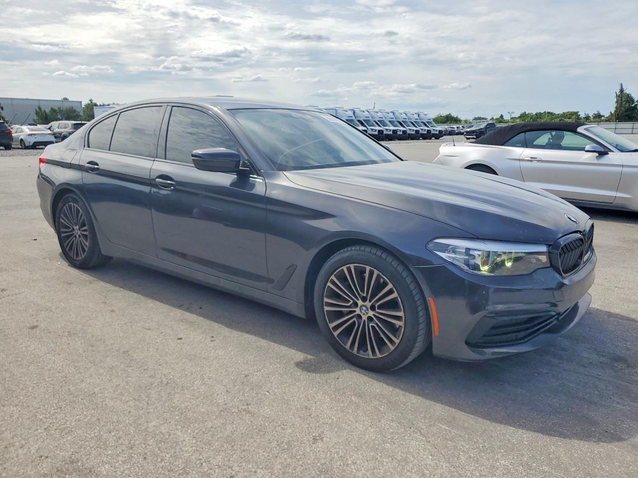 BMW 5 Series Xi