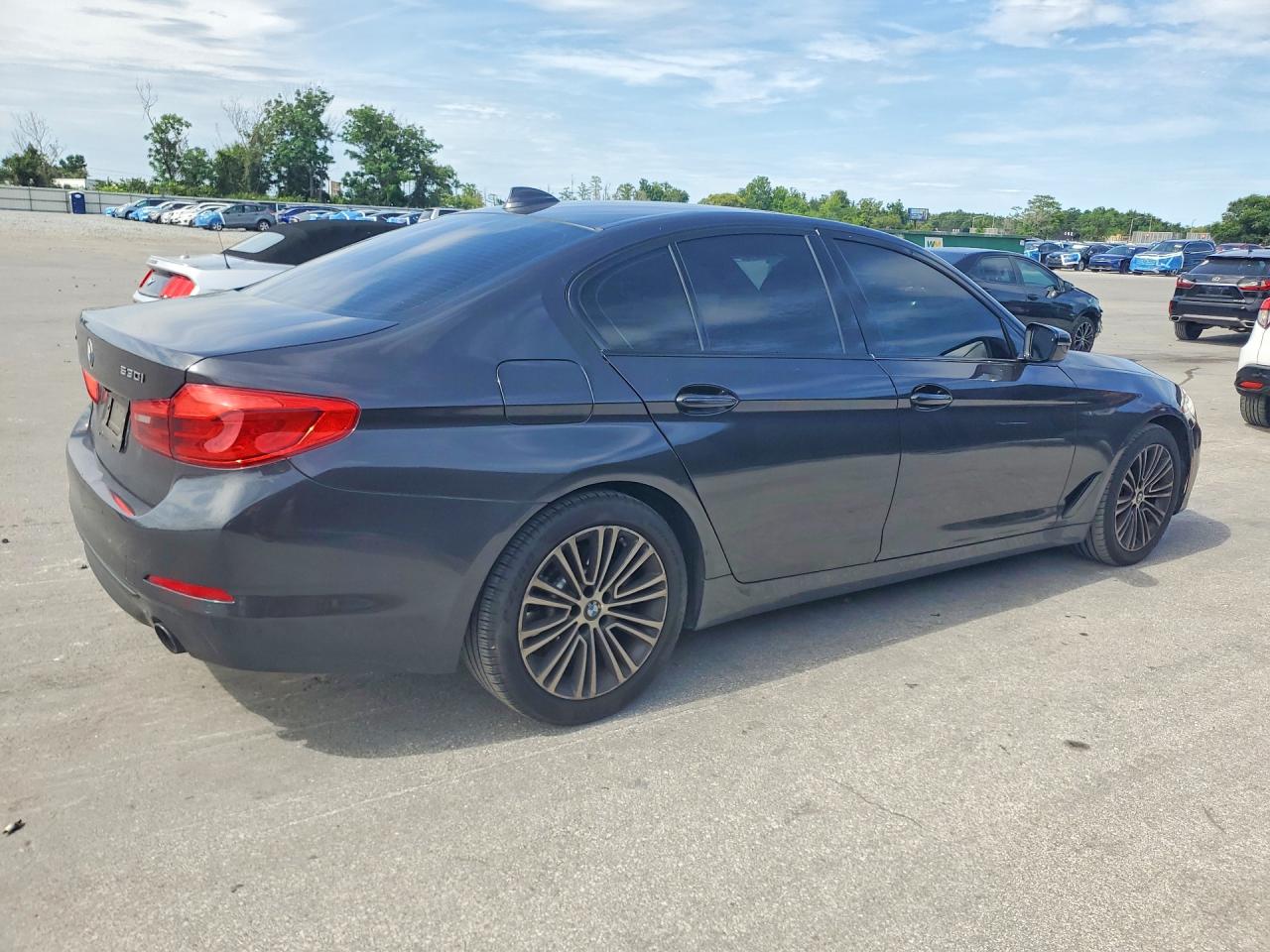 BMW 5 Series Xi