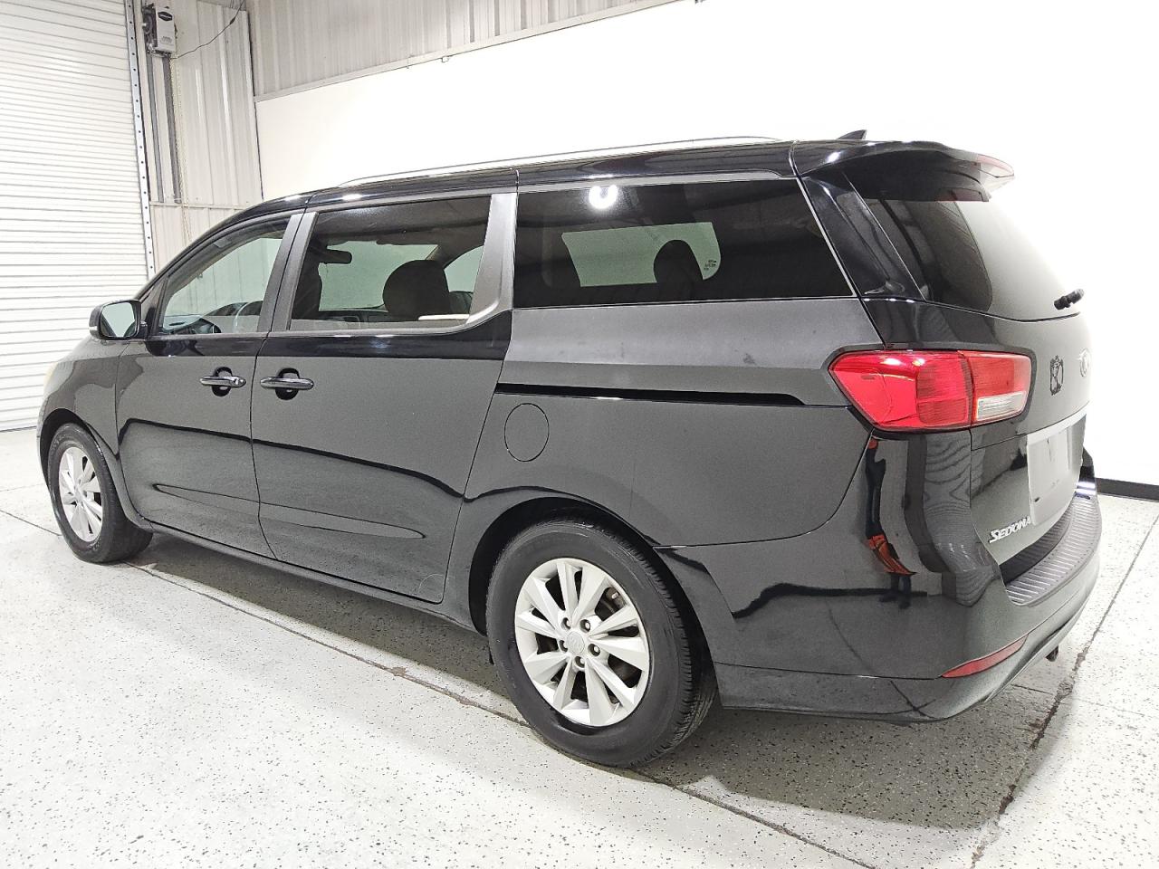 Kia Sedona Lx