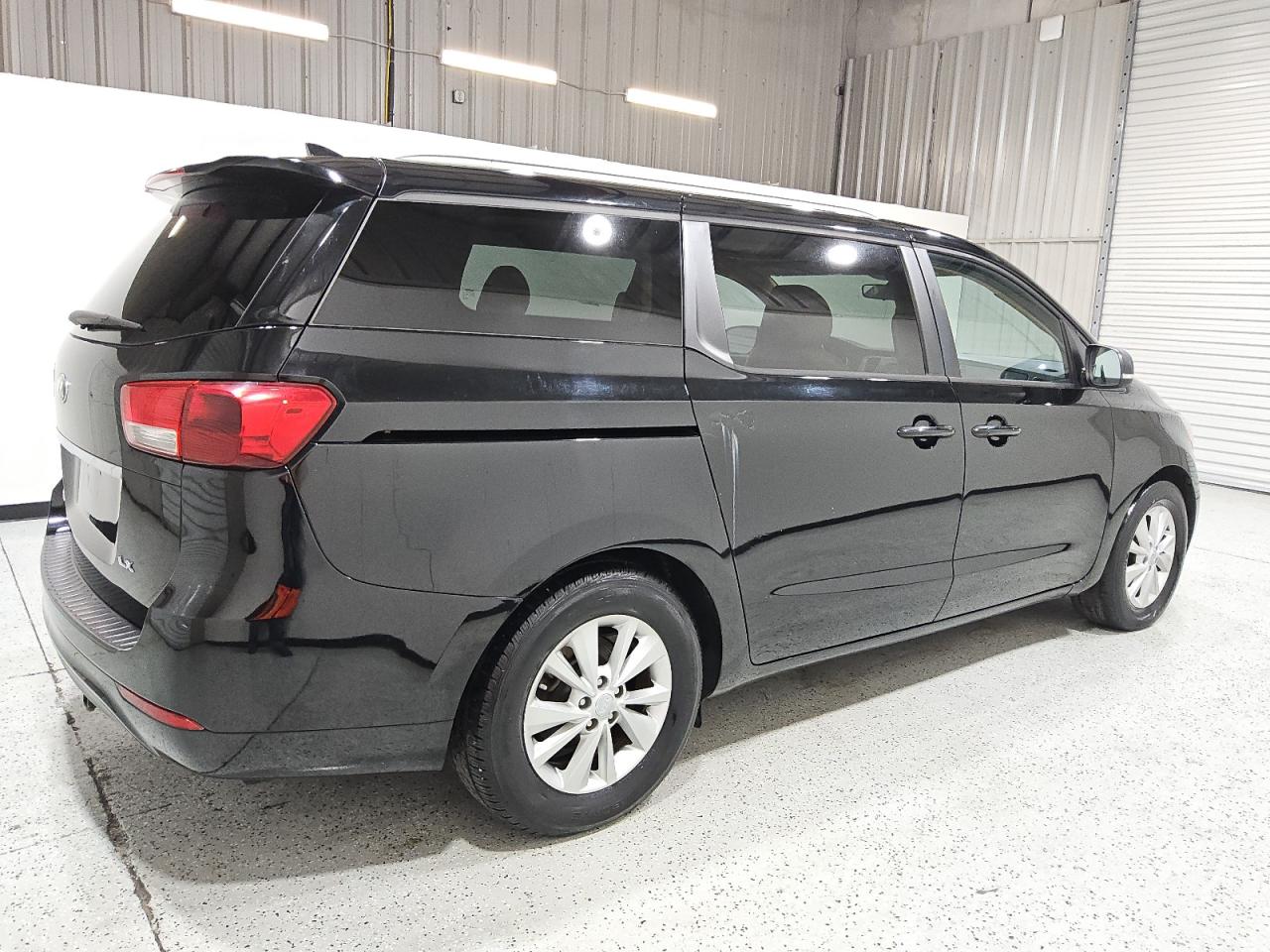 Kia Sedona Lx