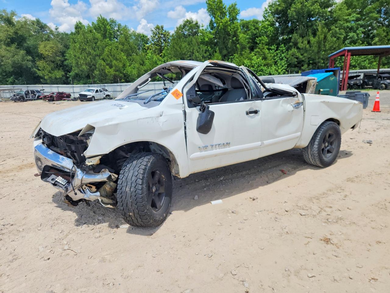 Salvage Nissan Titan Image
