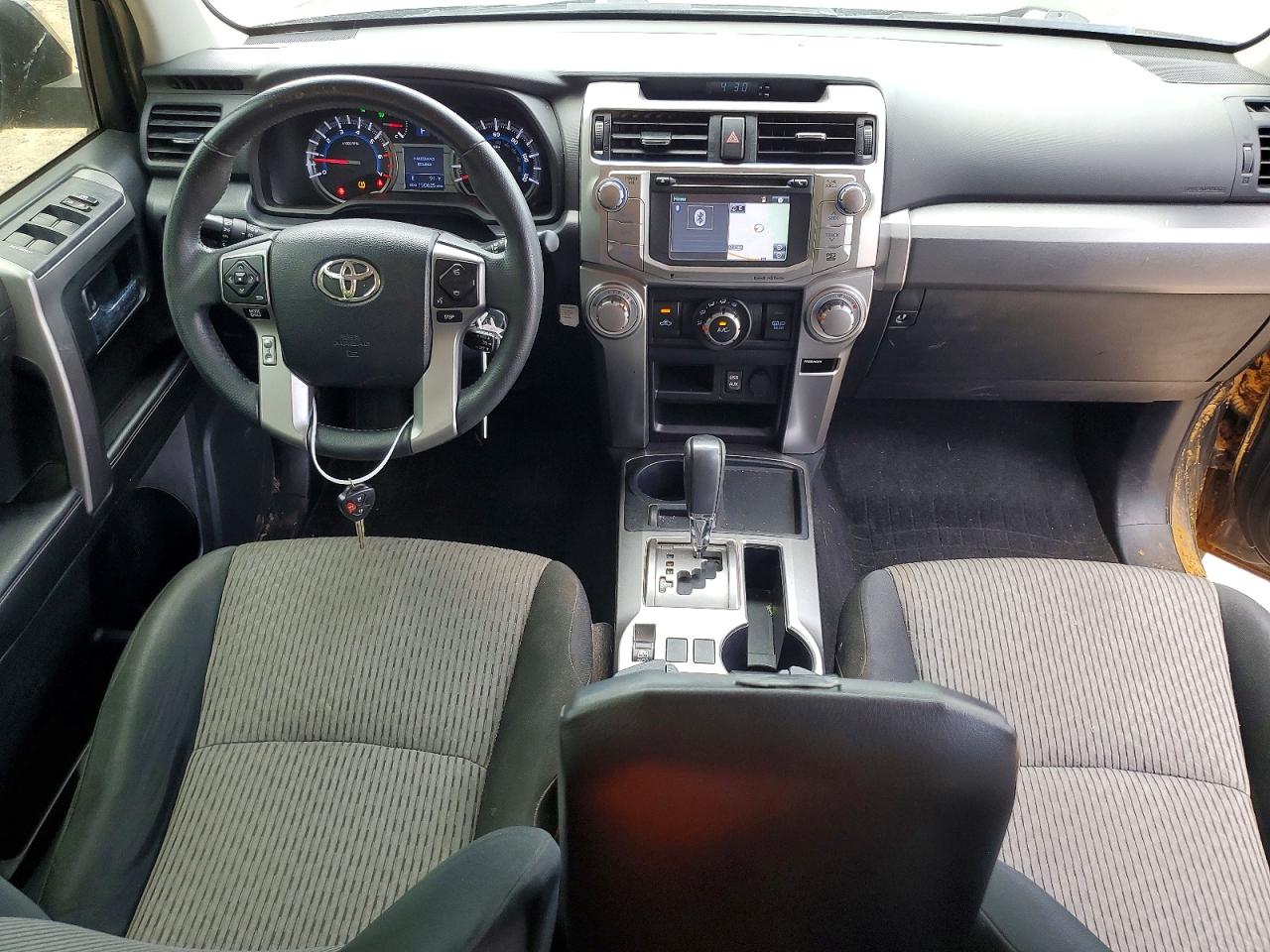 Toyota 4Runner Sr5