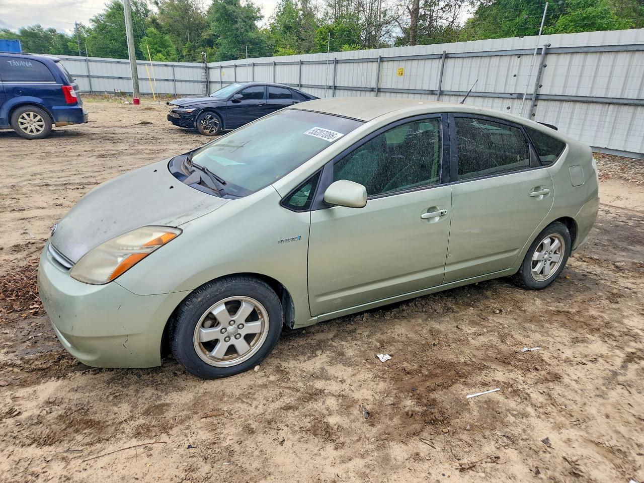 Salvage Toyota Prius Image