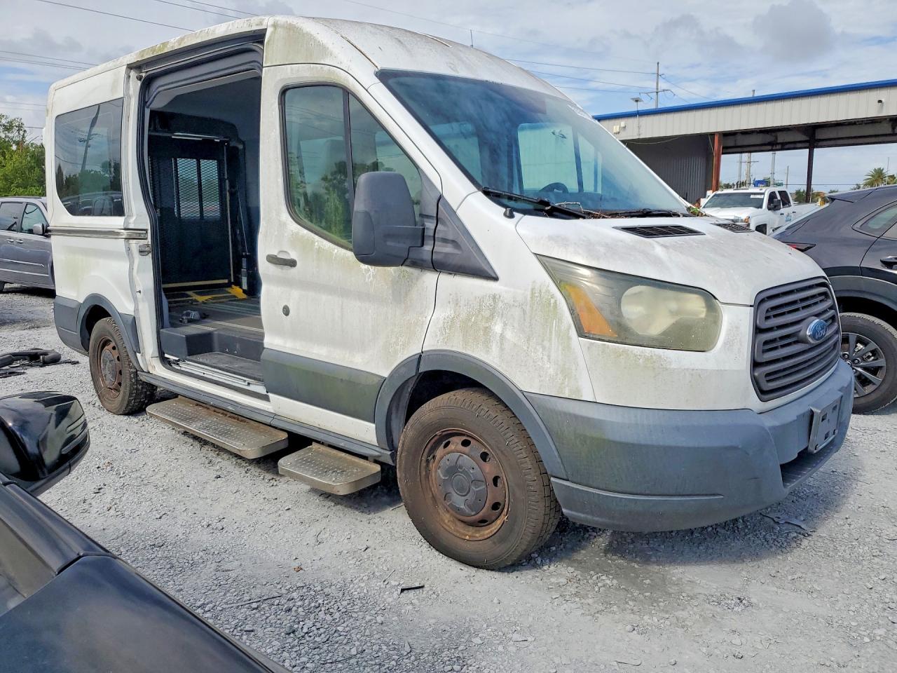 Ford Transit T-150