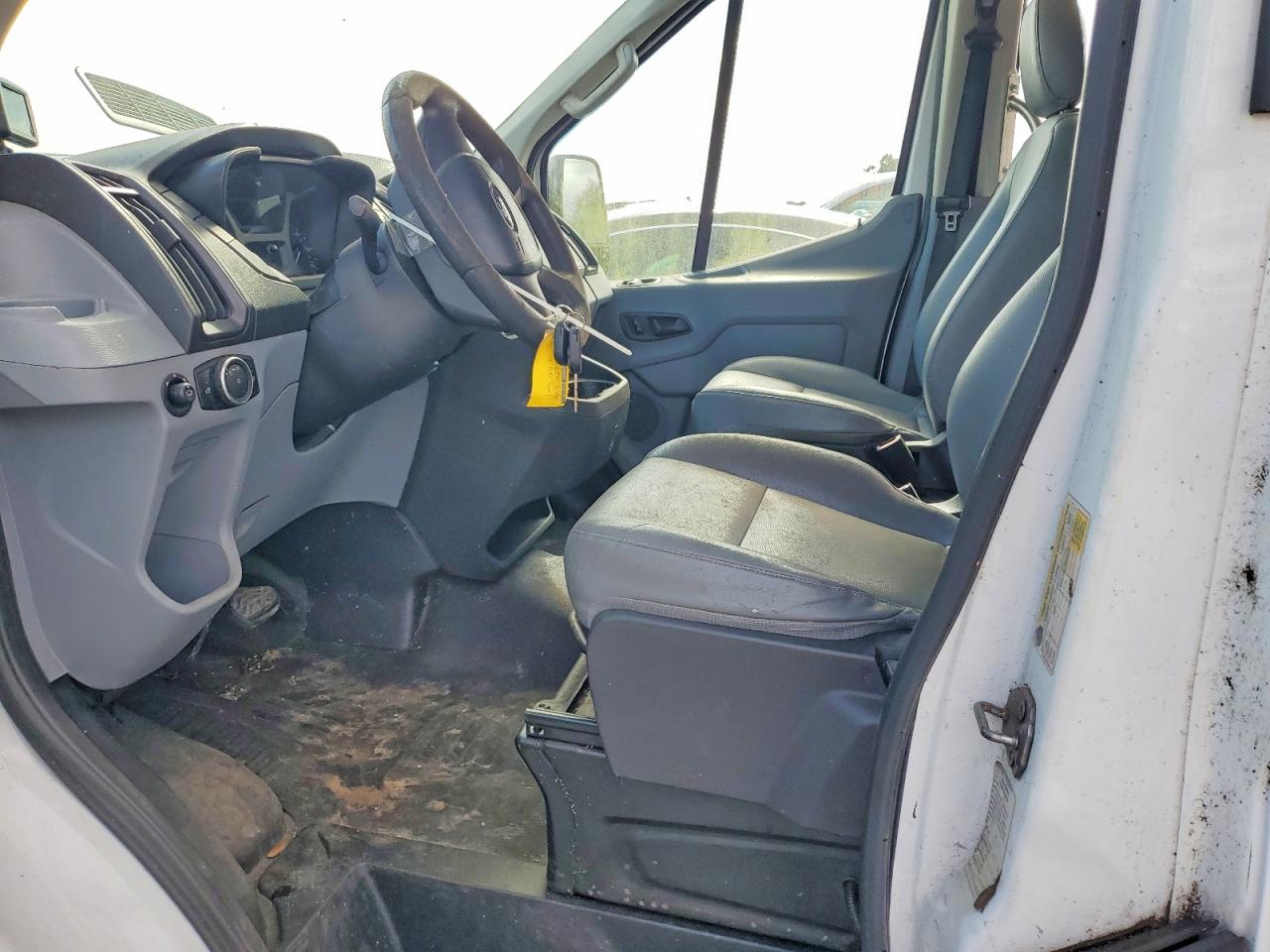 Ford Transit T-150