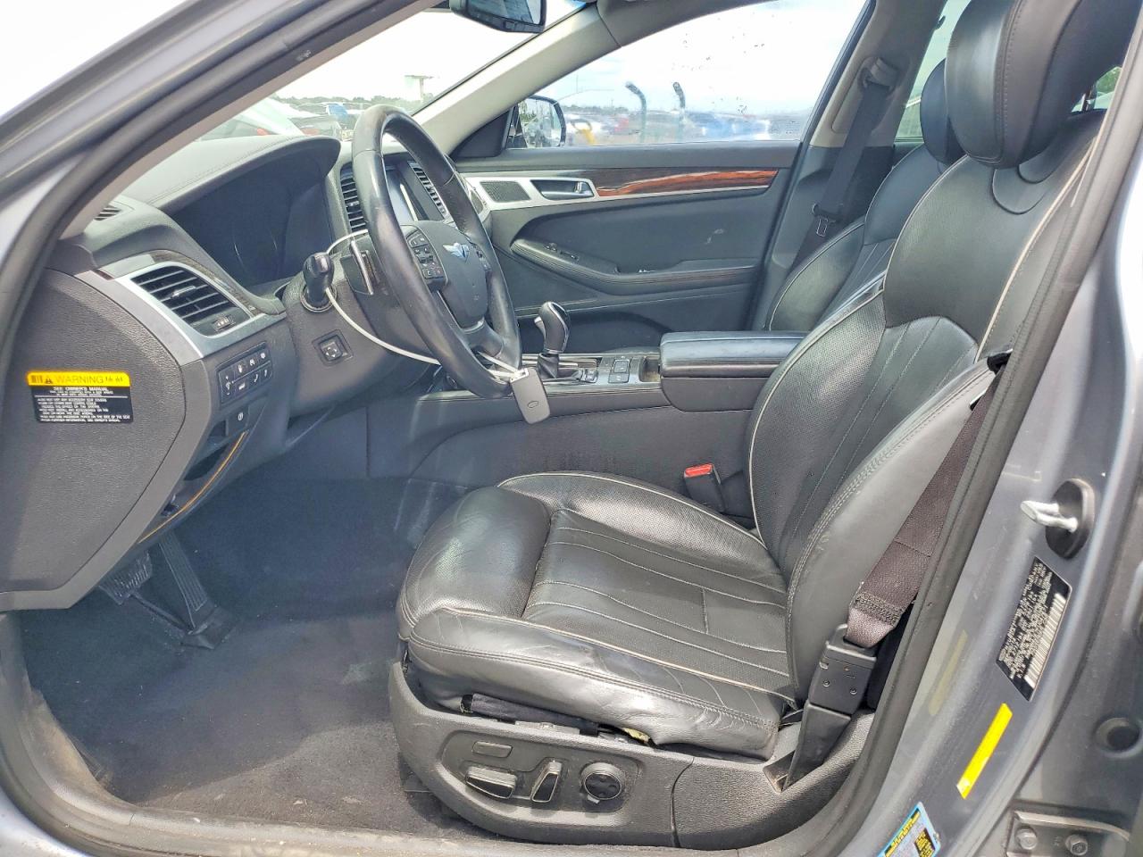 Hyundai Genesis 3.8l