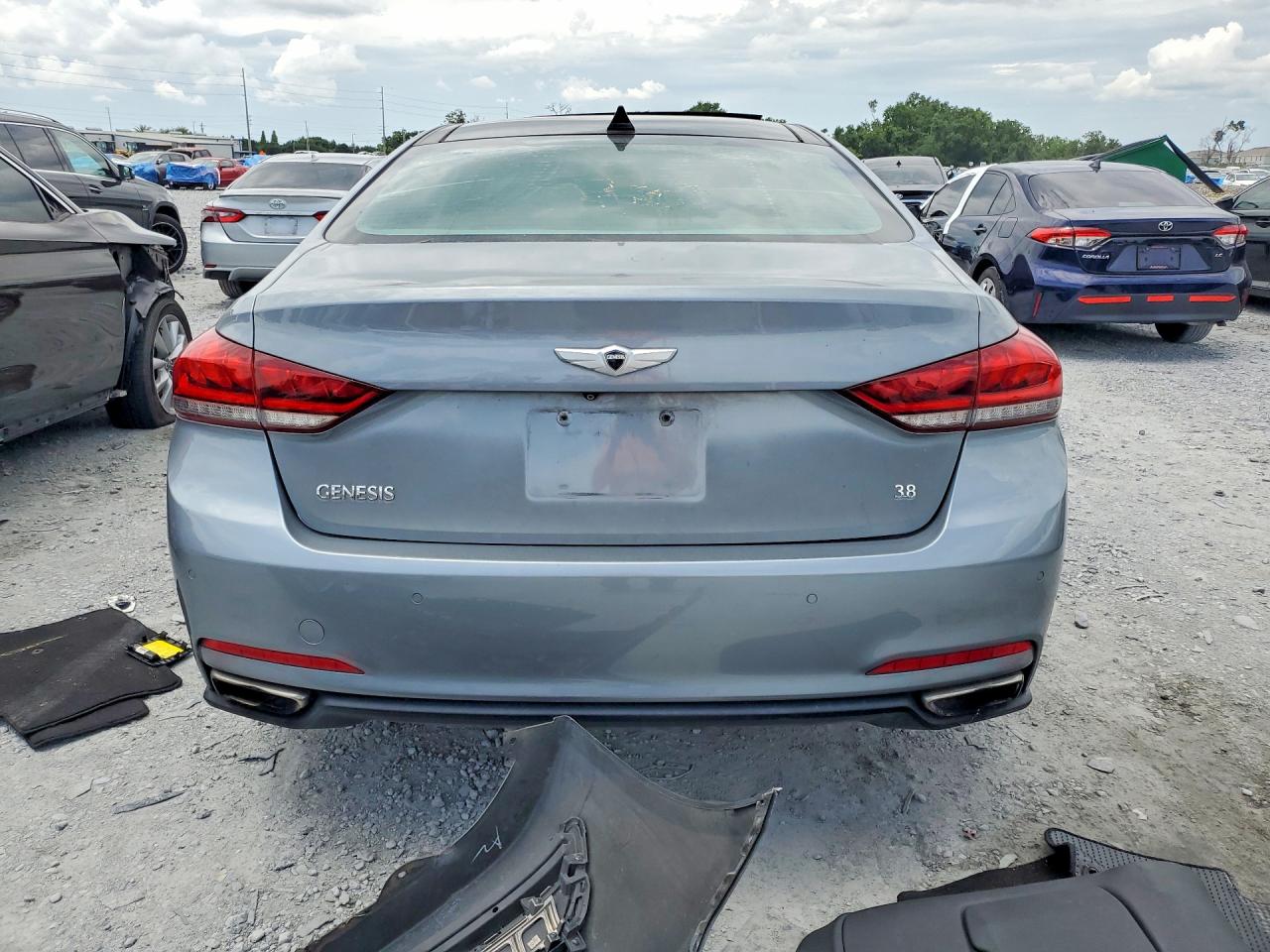 Hyundai Genesis 3.8l