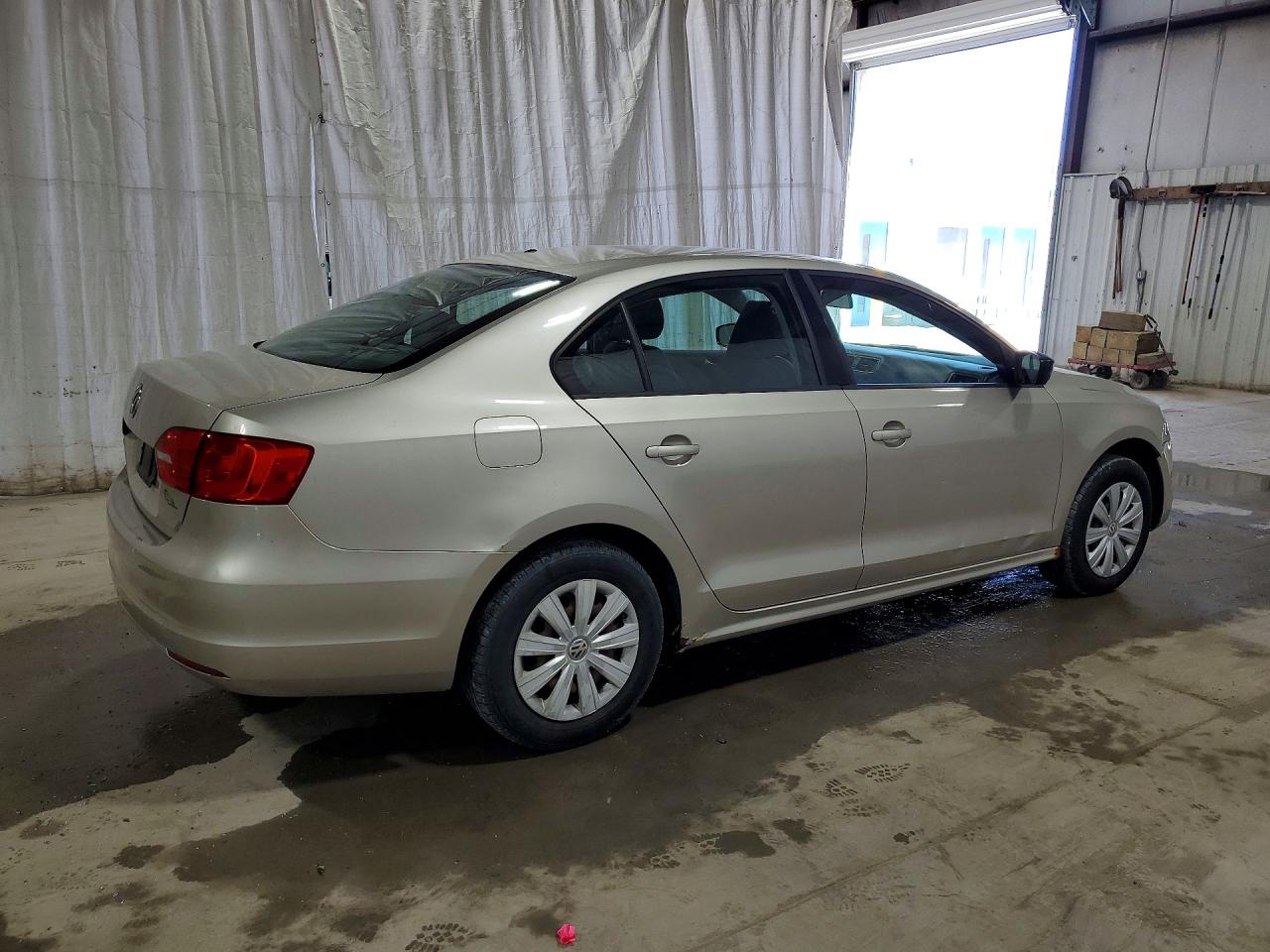 Volkswagen Jetta Base