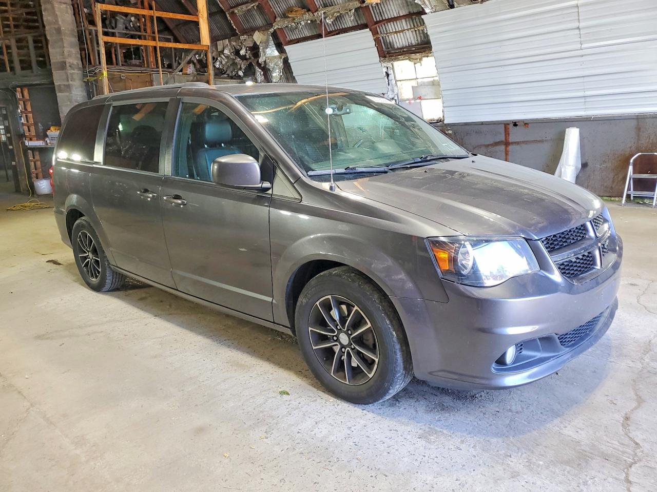 Dodge Caravan Gt