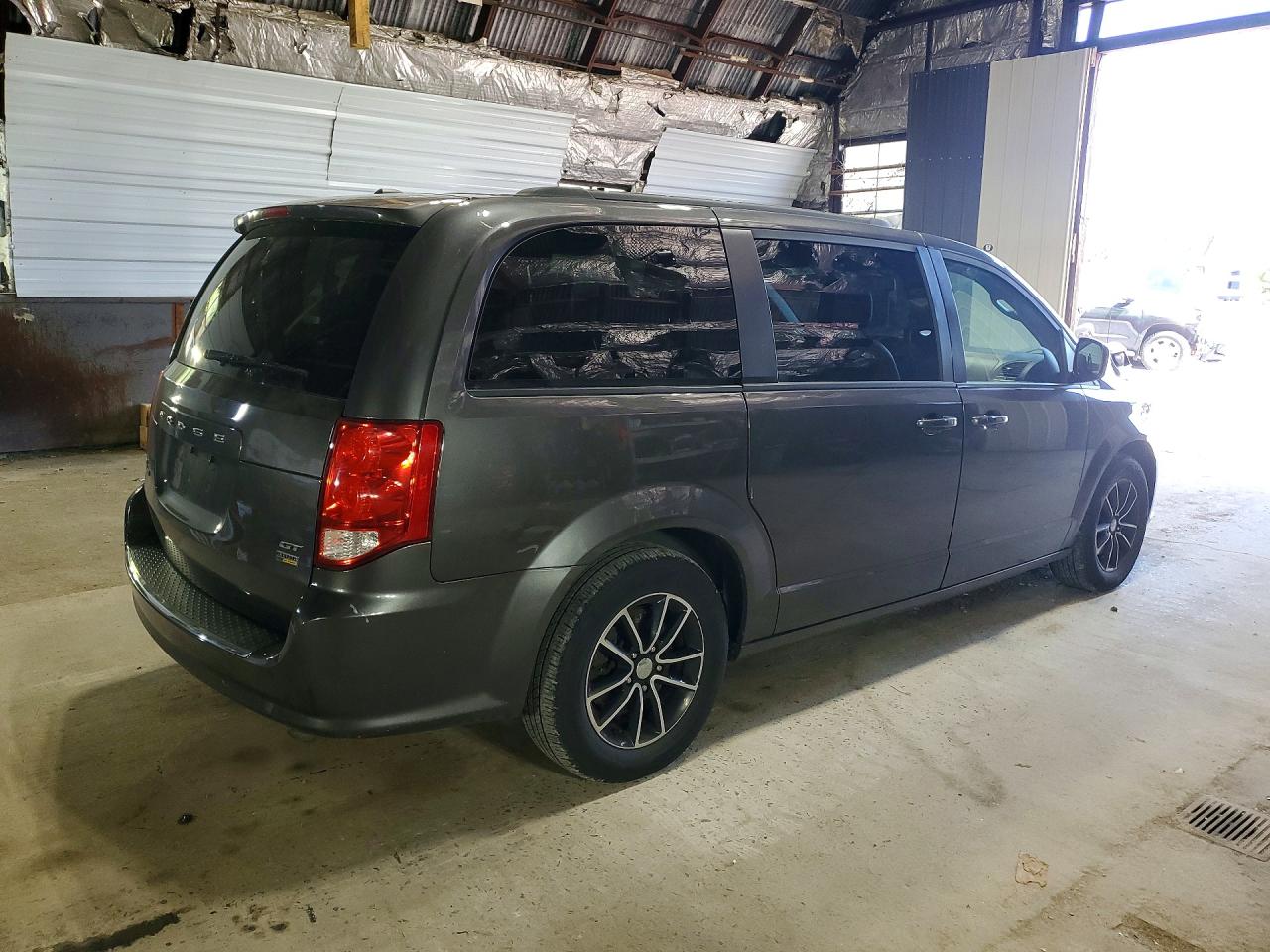 Dodge Caravan Gt