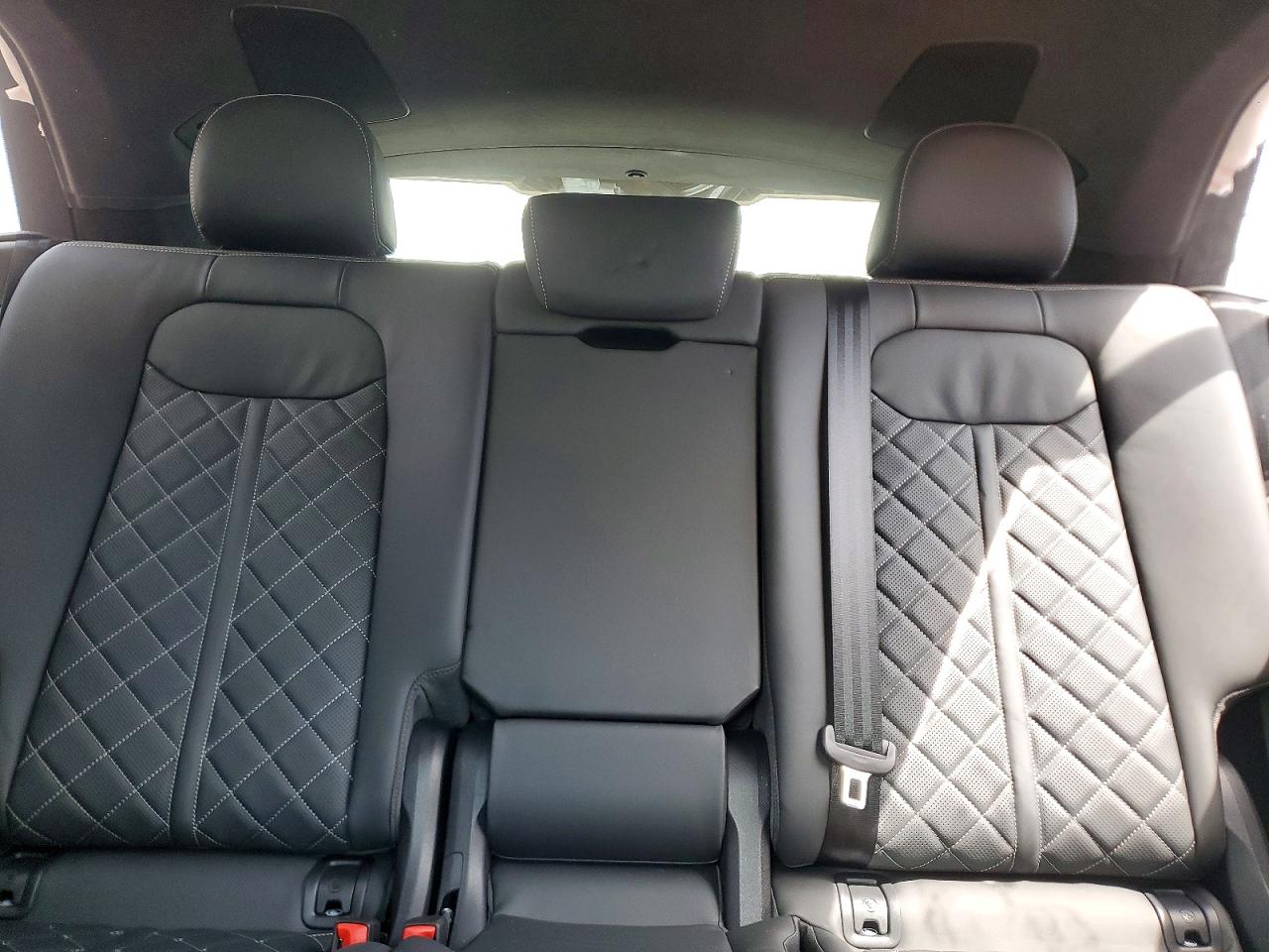 Audi Sq Prestige