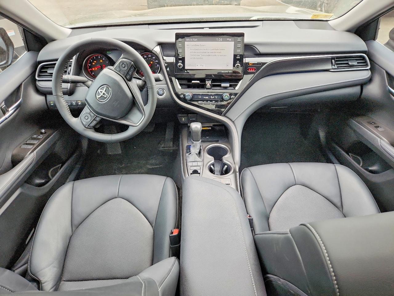 Toyota Camry Xse