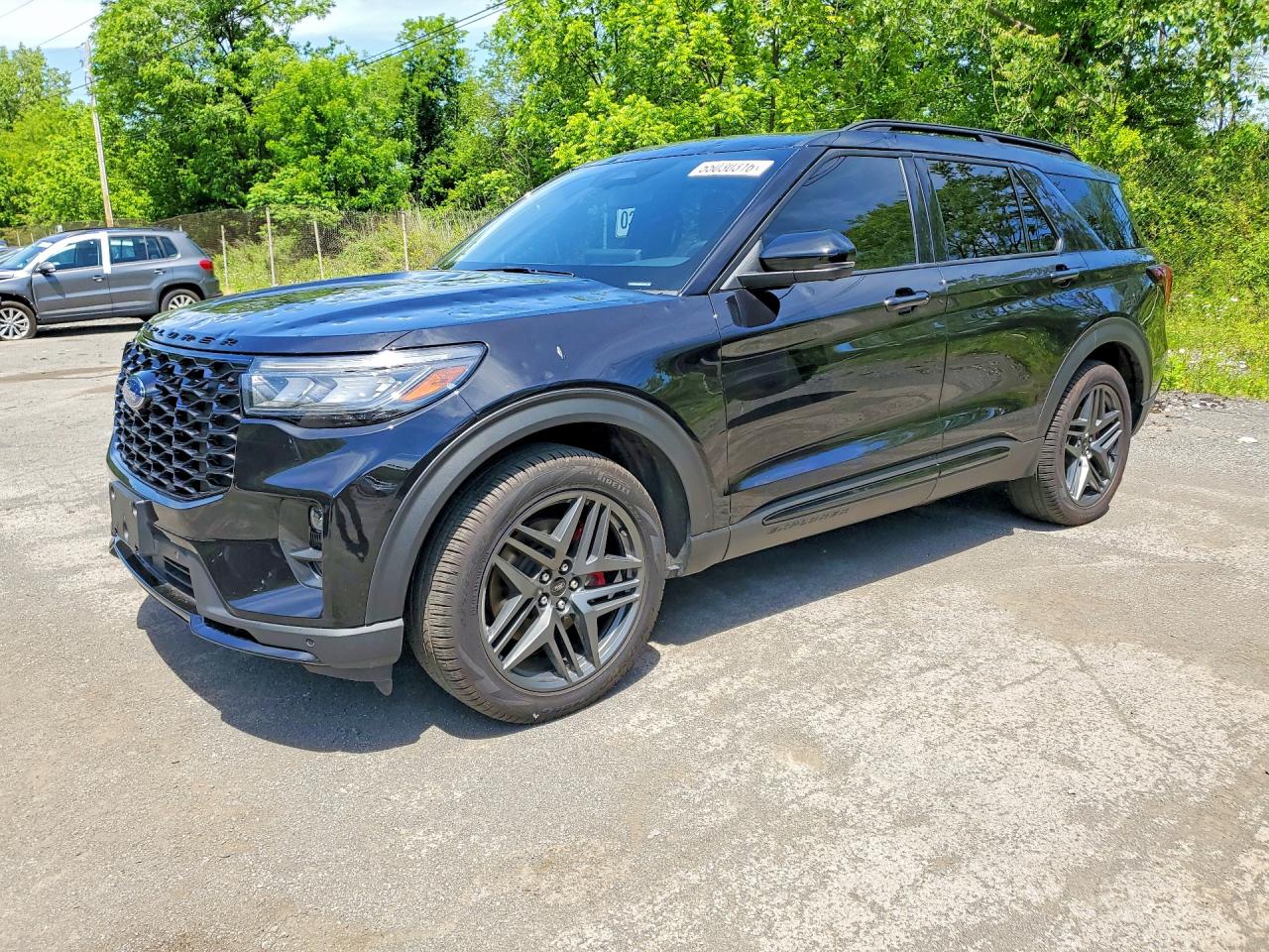 Salvage Ford Explorer Image
