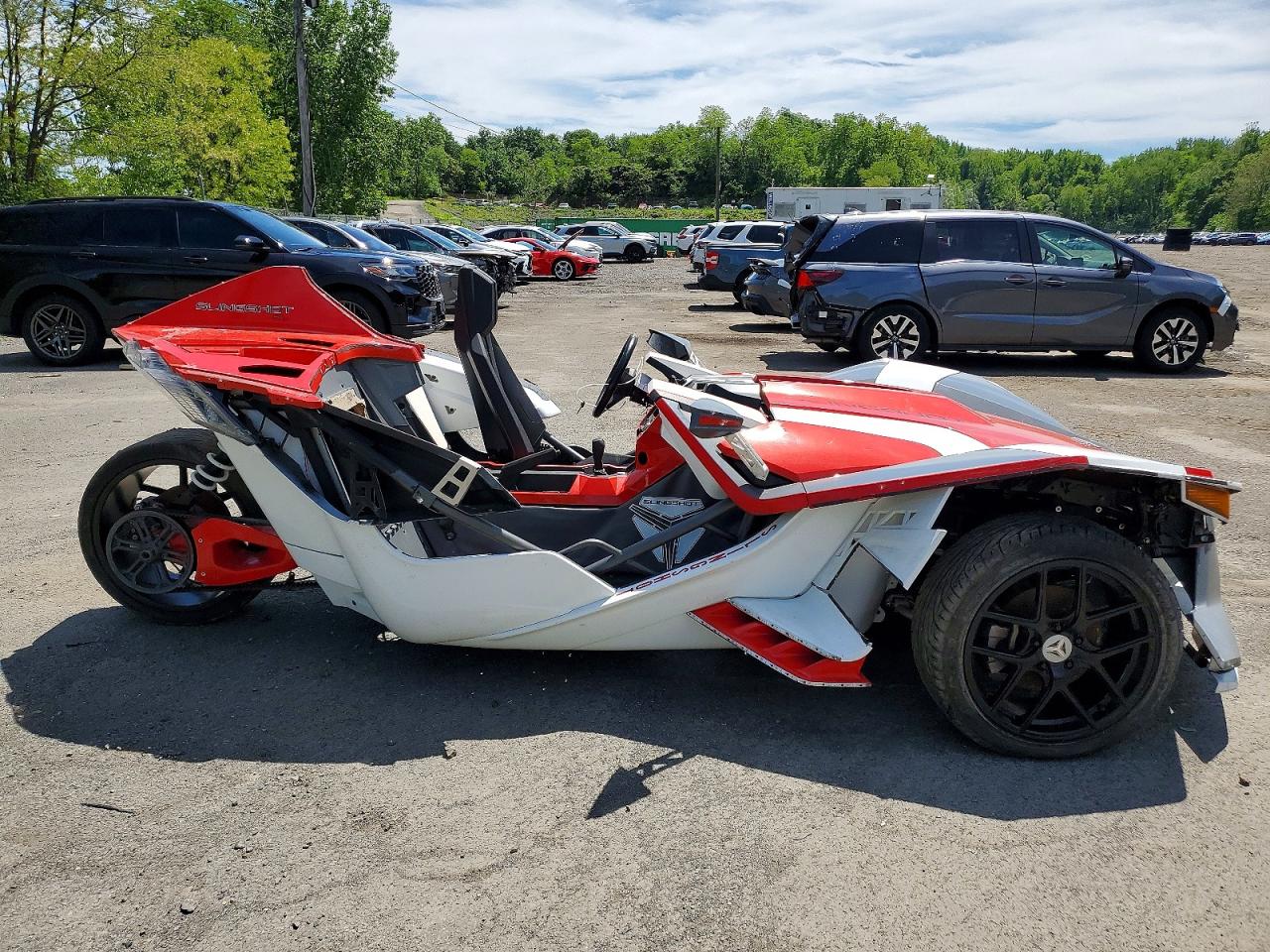 Salvage Polaris Slingshot Image