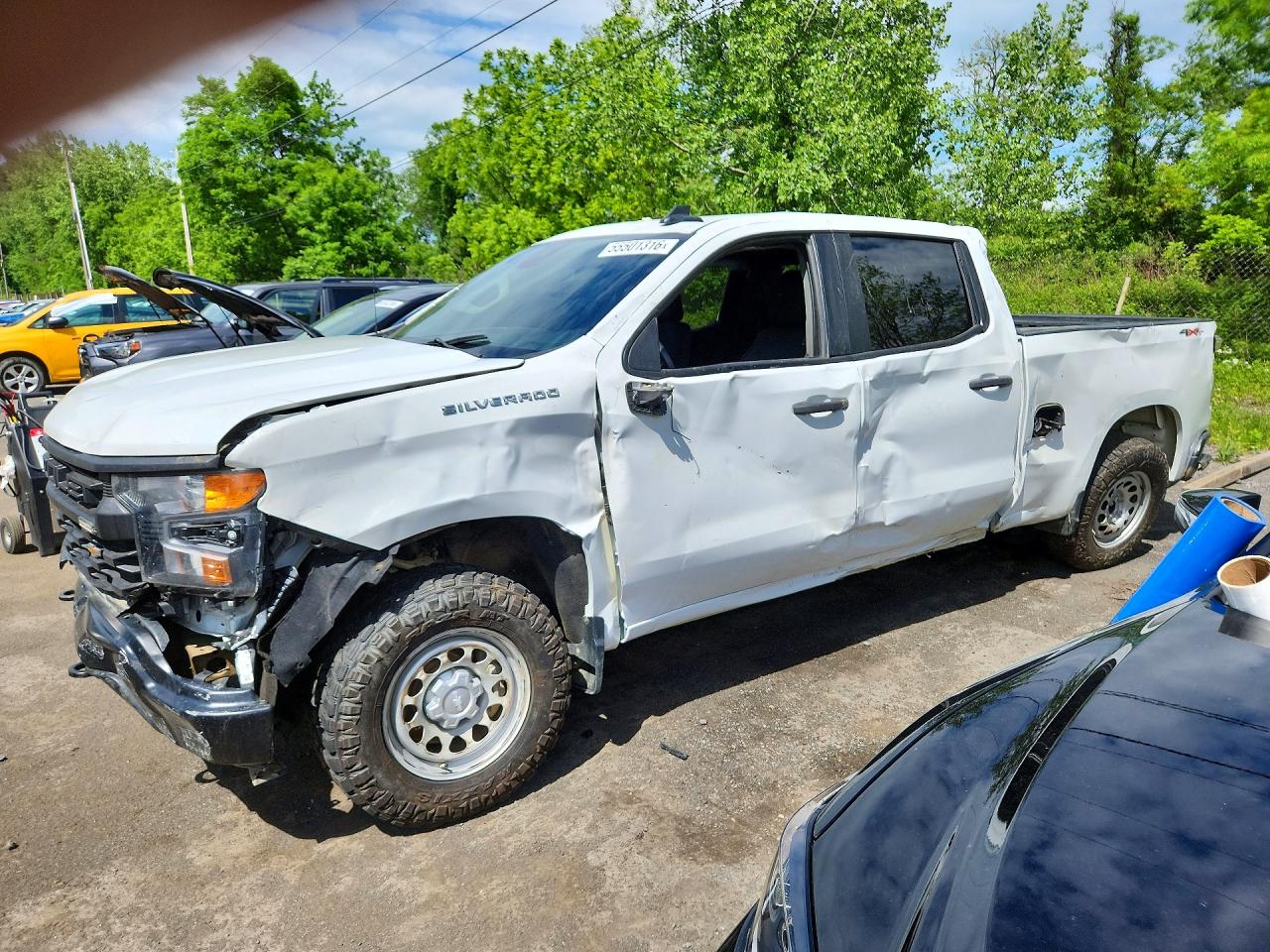 Salvage Chevrolet Silverado Image