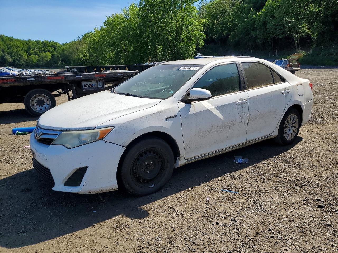 Salvage Toyota Camry Image