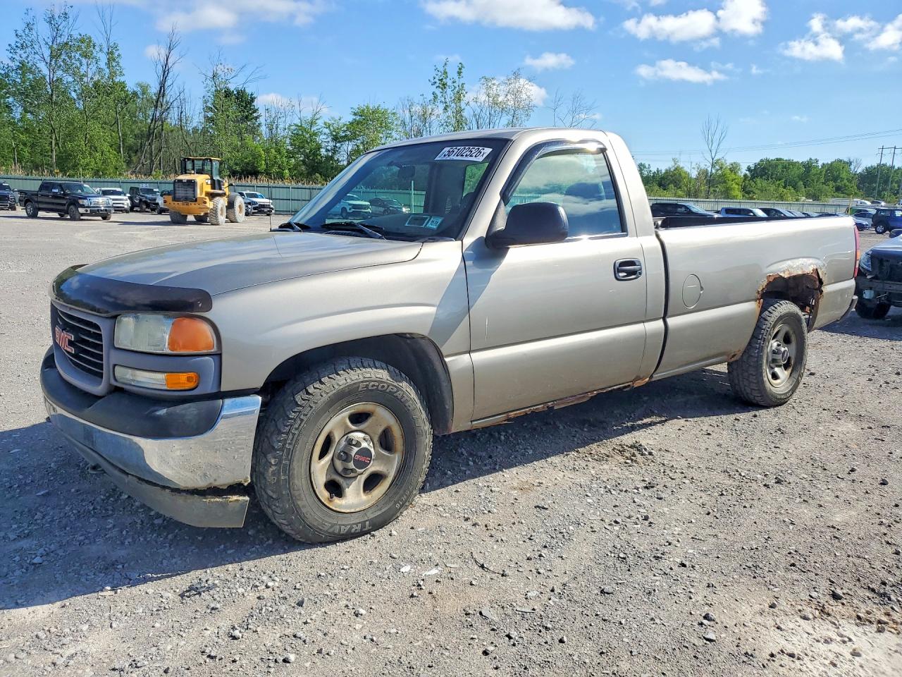 Salvage GMC Sierra Image