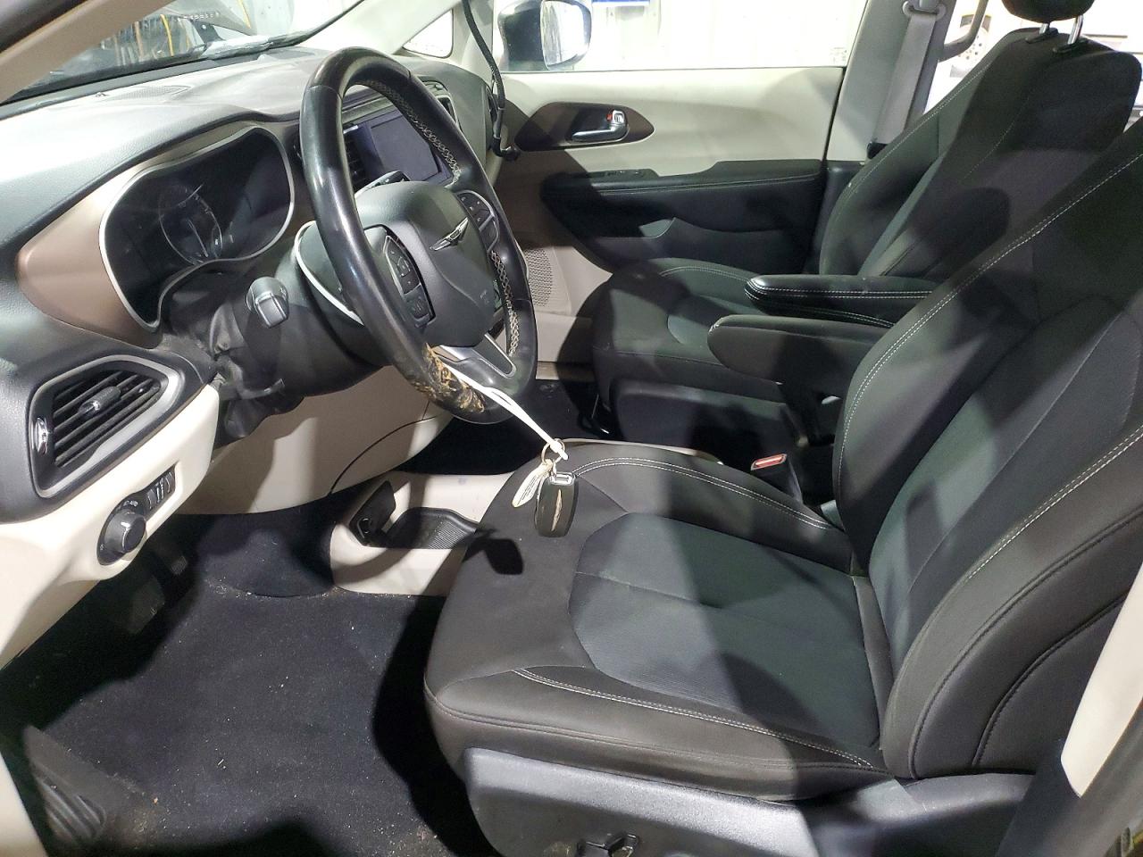 Chrysler Minivan Lx