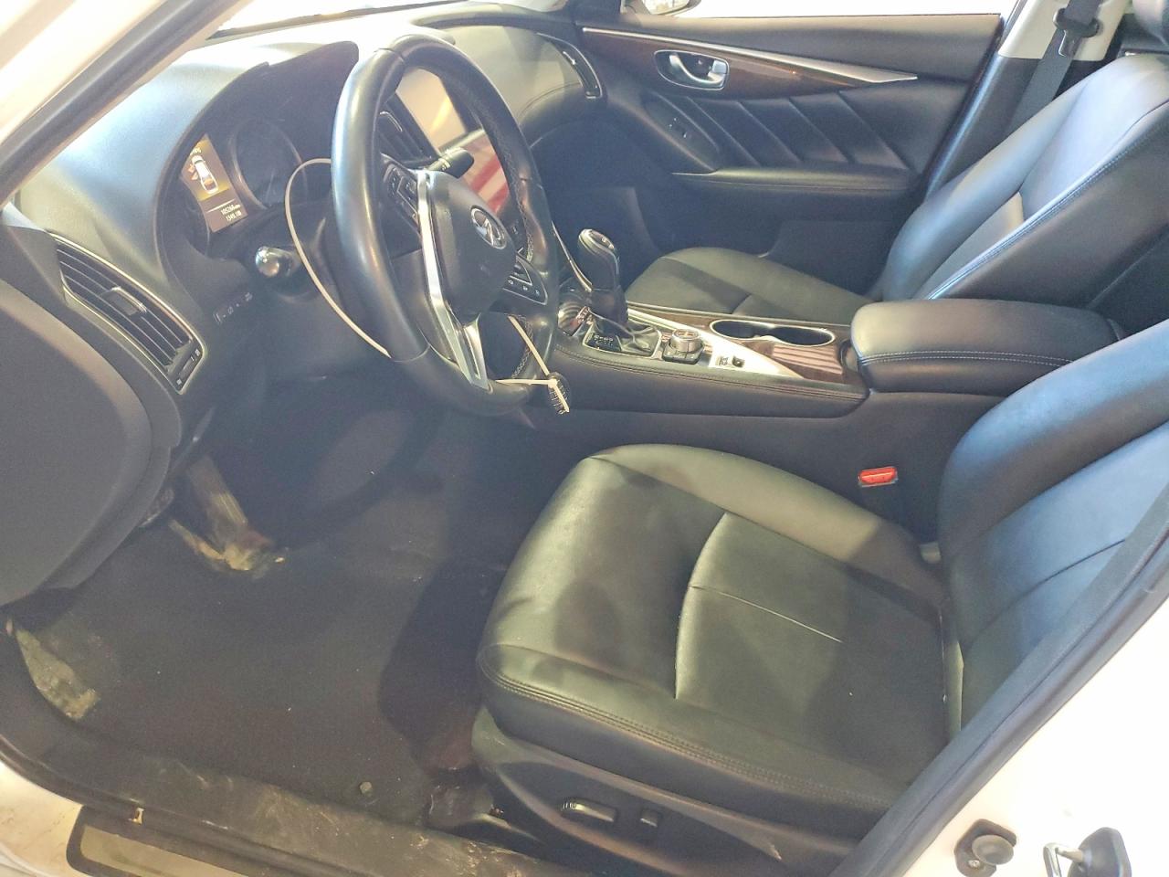 INFINITI Q50 3.0t Luxe
