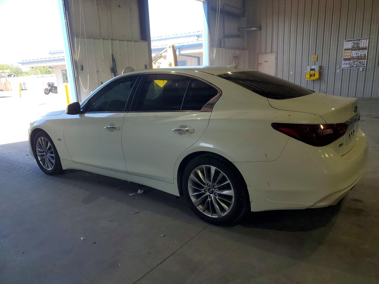 INFINITI Q50 3.0t Luxe
