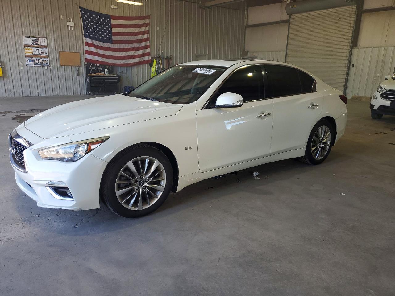 Salvage INFINITI Q50 Image
