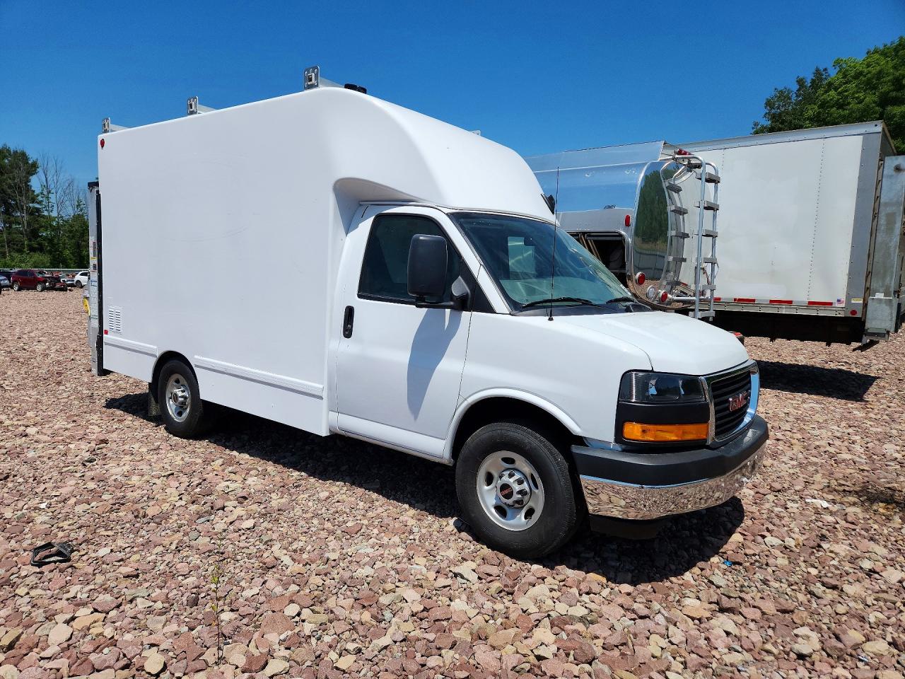 GMC Savana Cutaway G3500
