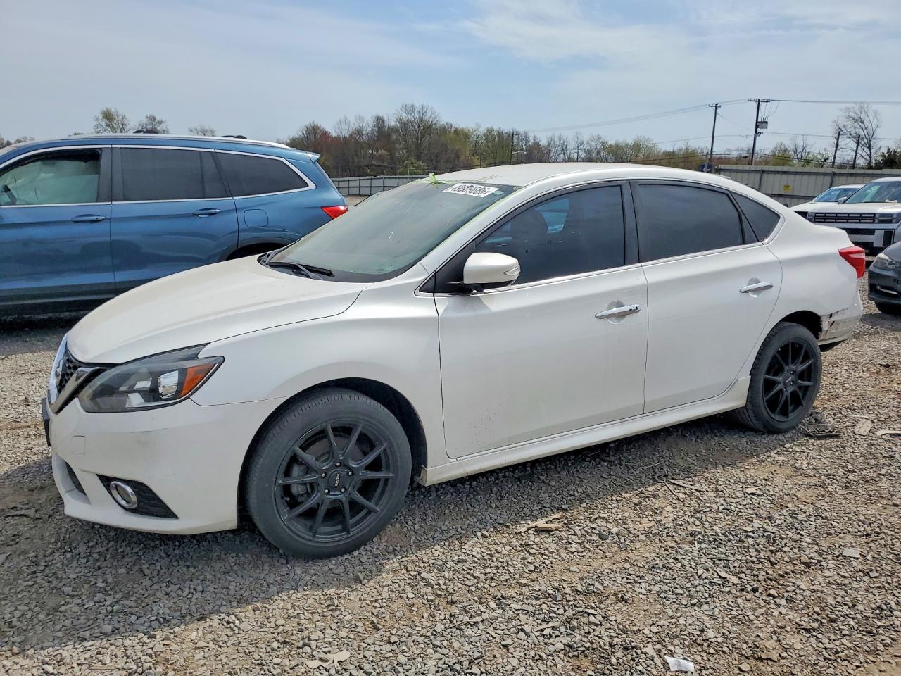 Salvage Nissan Sentra Image